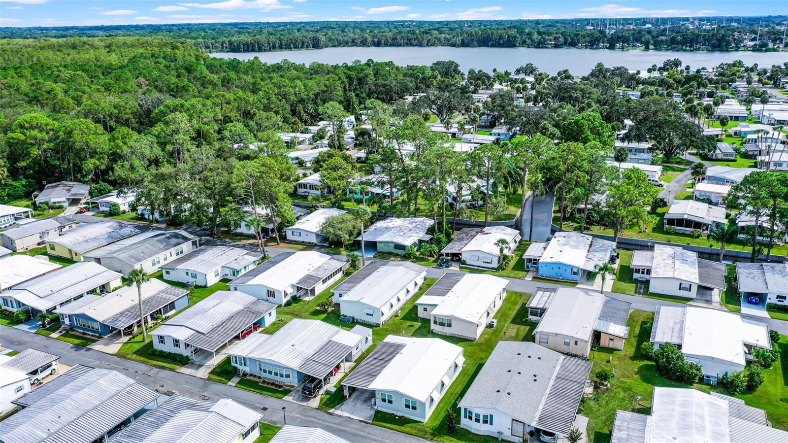 EUSTIS COUNTRY CLUB MANOR MHP UNIT 02A - Residential