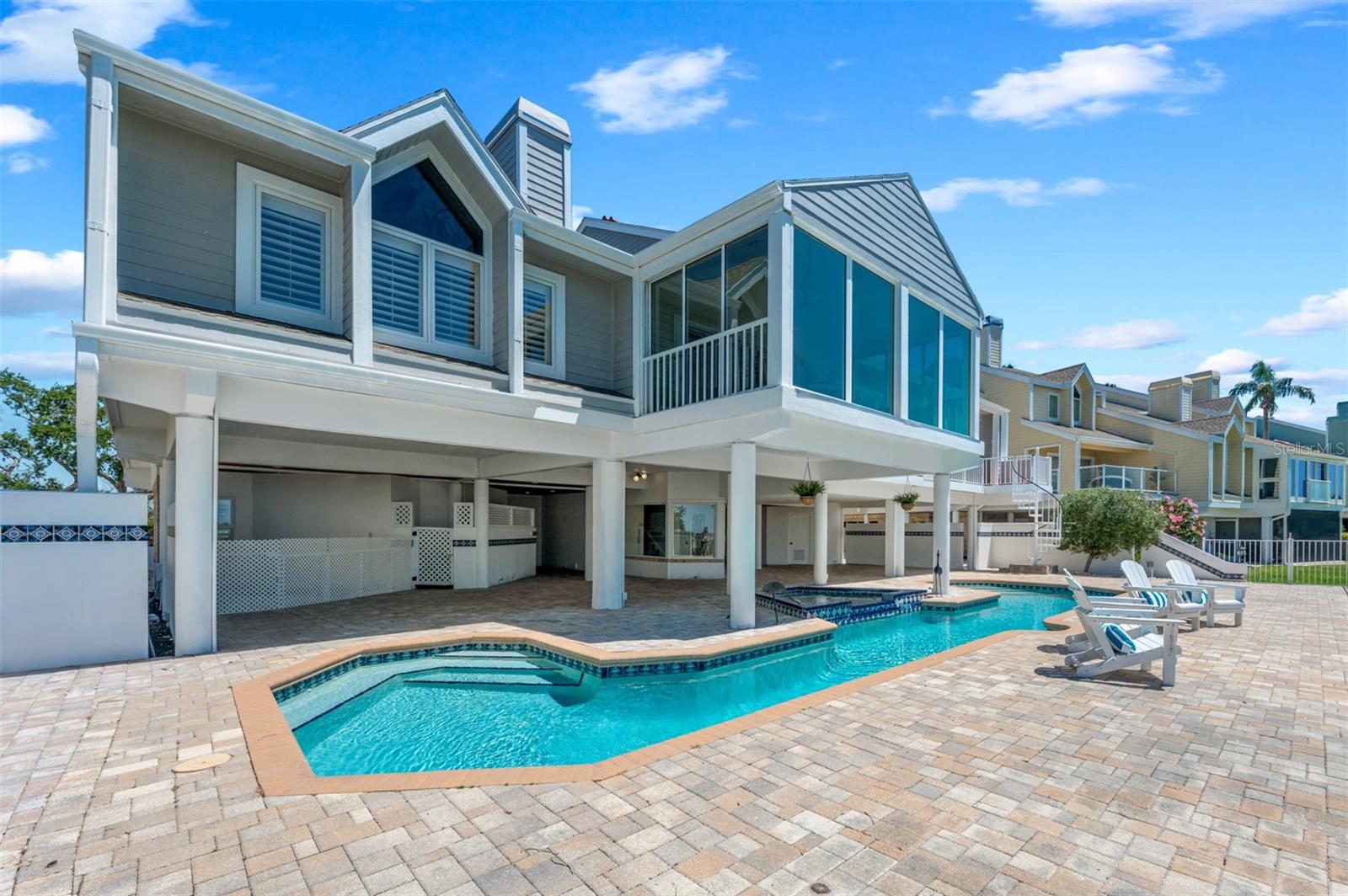TIDY ISLAND PH II - Residential