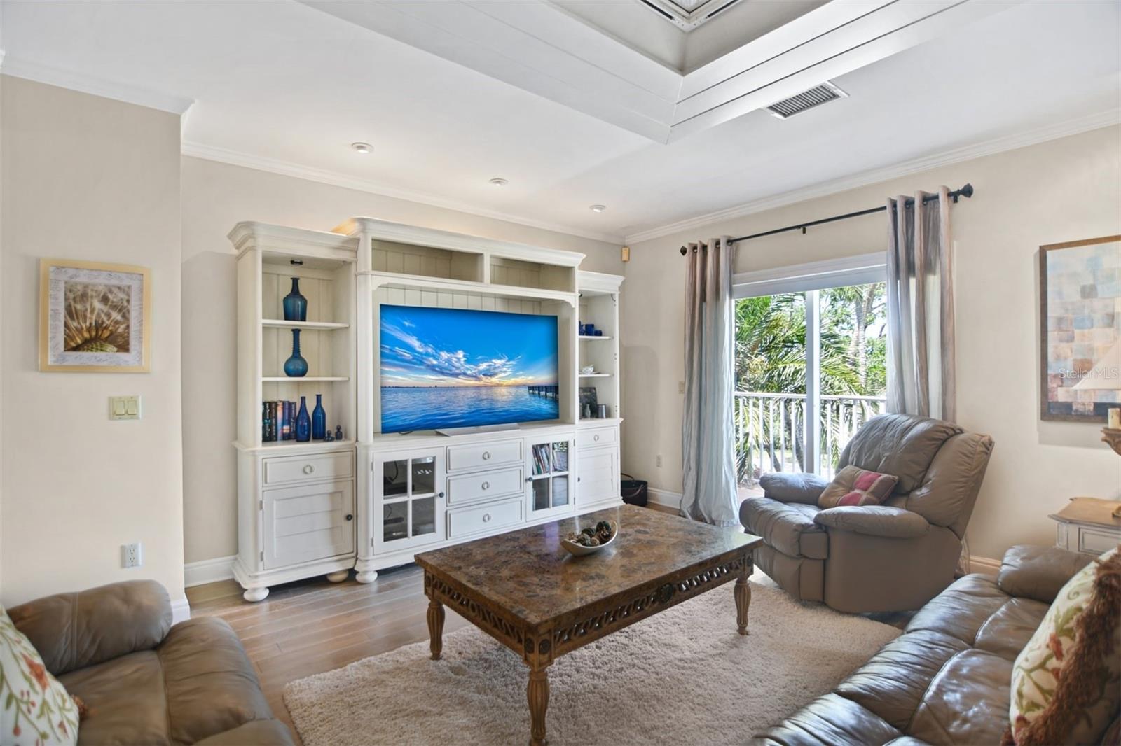 TIDY ISLAND PH II - Residential