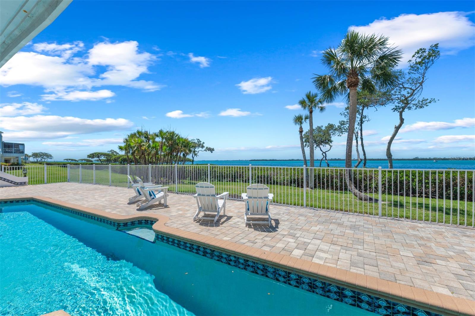 TIDY ISLAND PH II - Residential