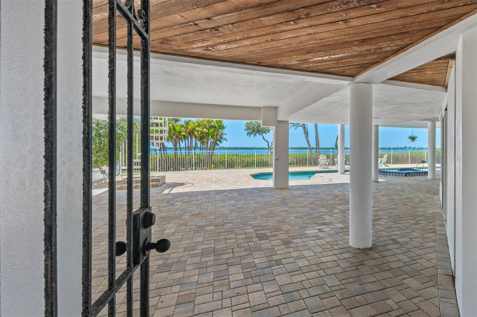 TIDY ISLAND PH II - Residential