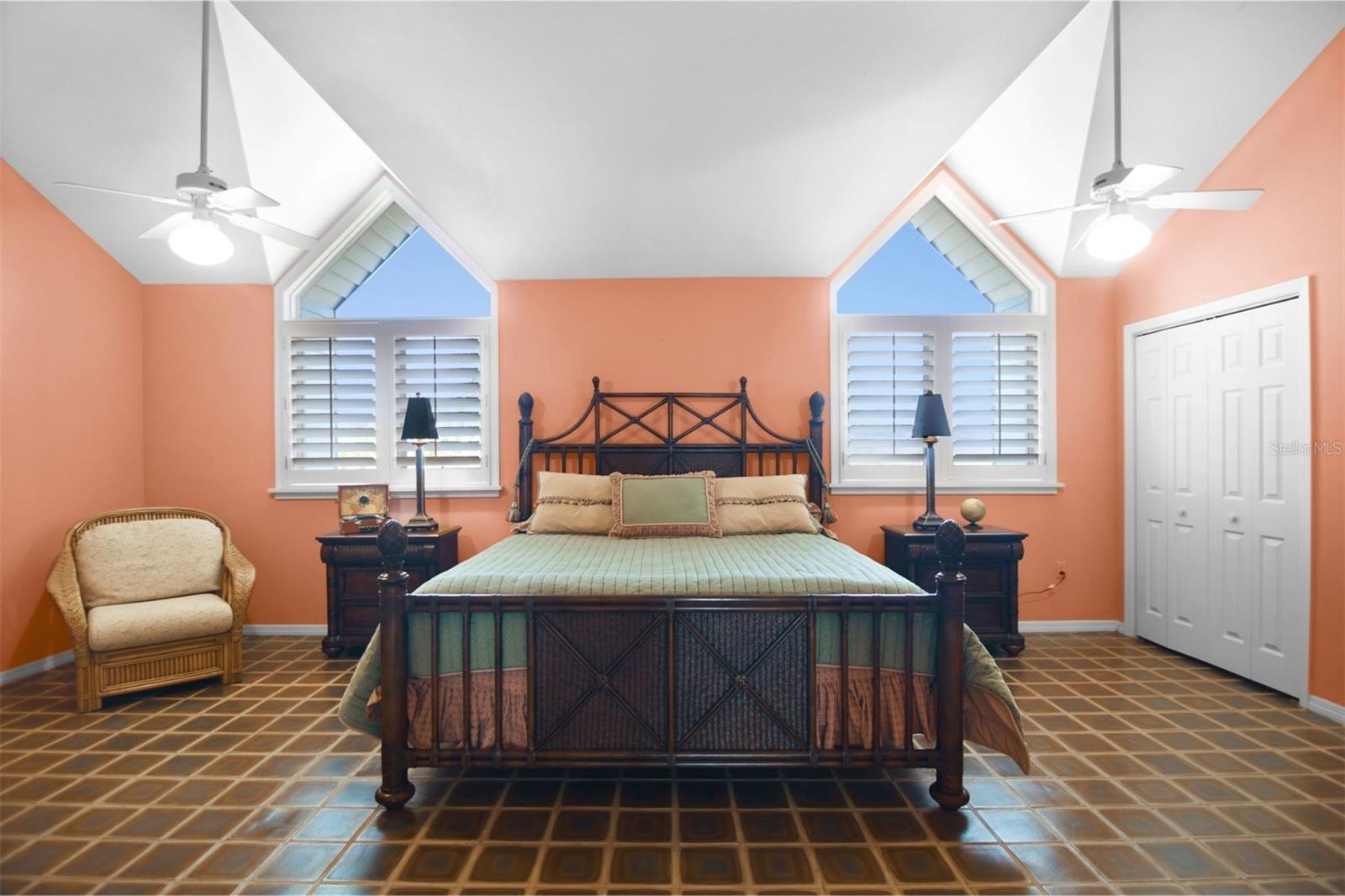 TIDY ISLAND PH II - Residential
