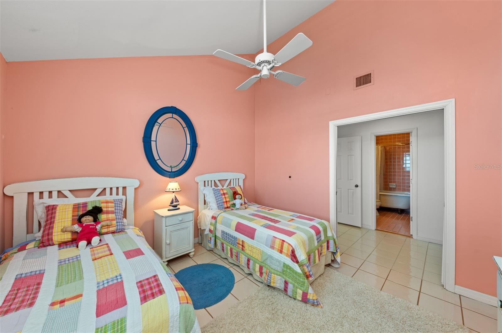 TIDY ISLAND PH II - Residential