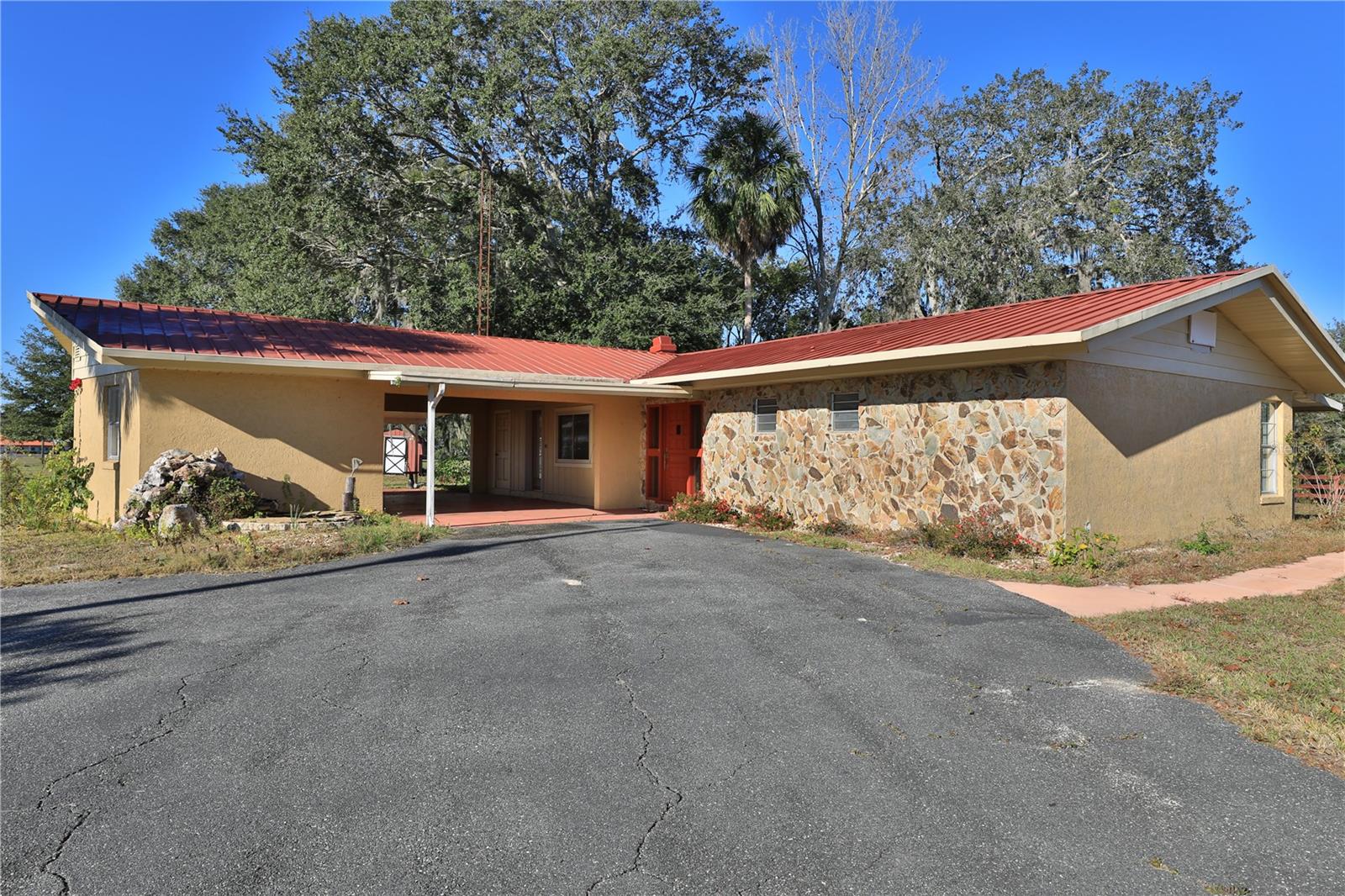 ACREAGE NON- SUBDIVISION - Residential