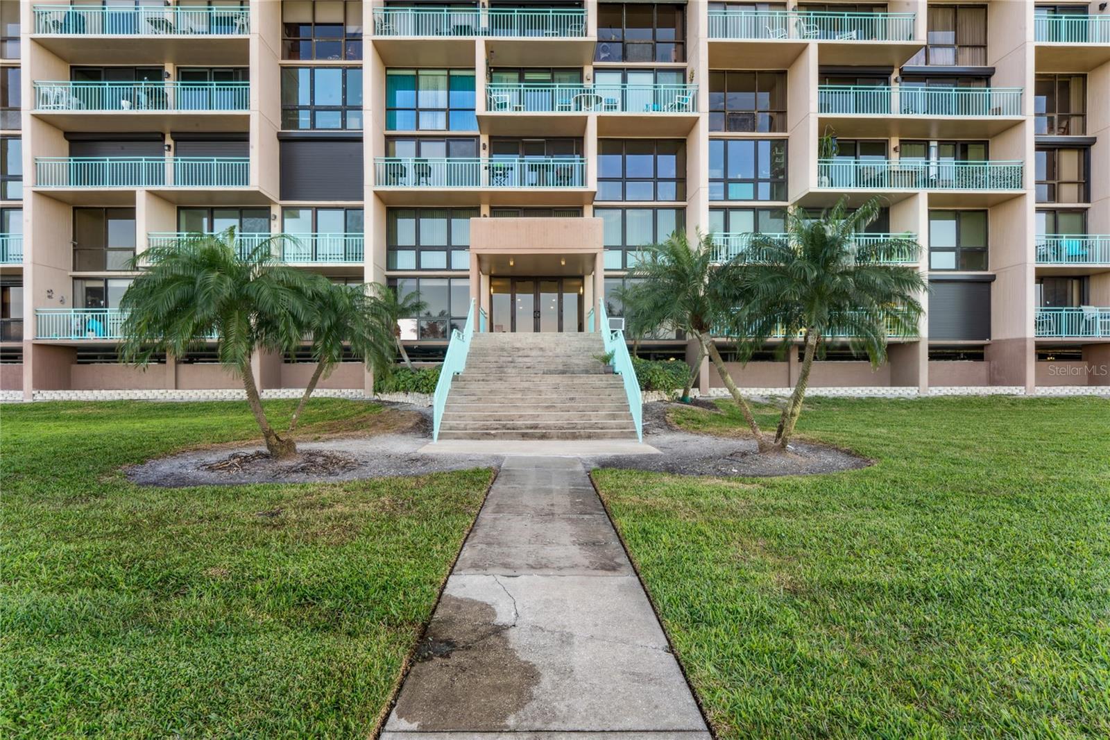 KEY CAPRI CONDO - Residential