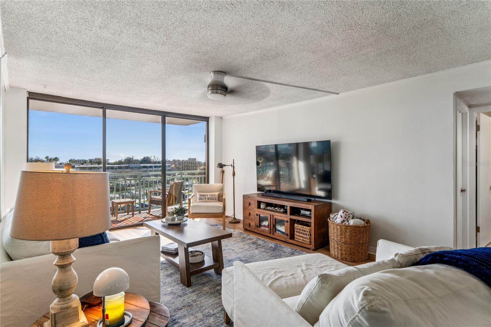 KEY CAPRI CONDO - Residential