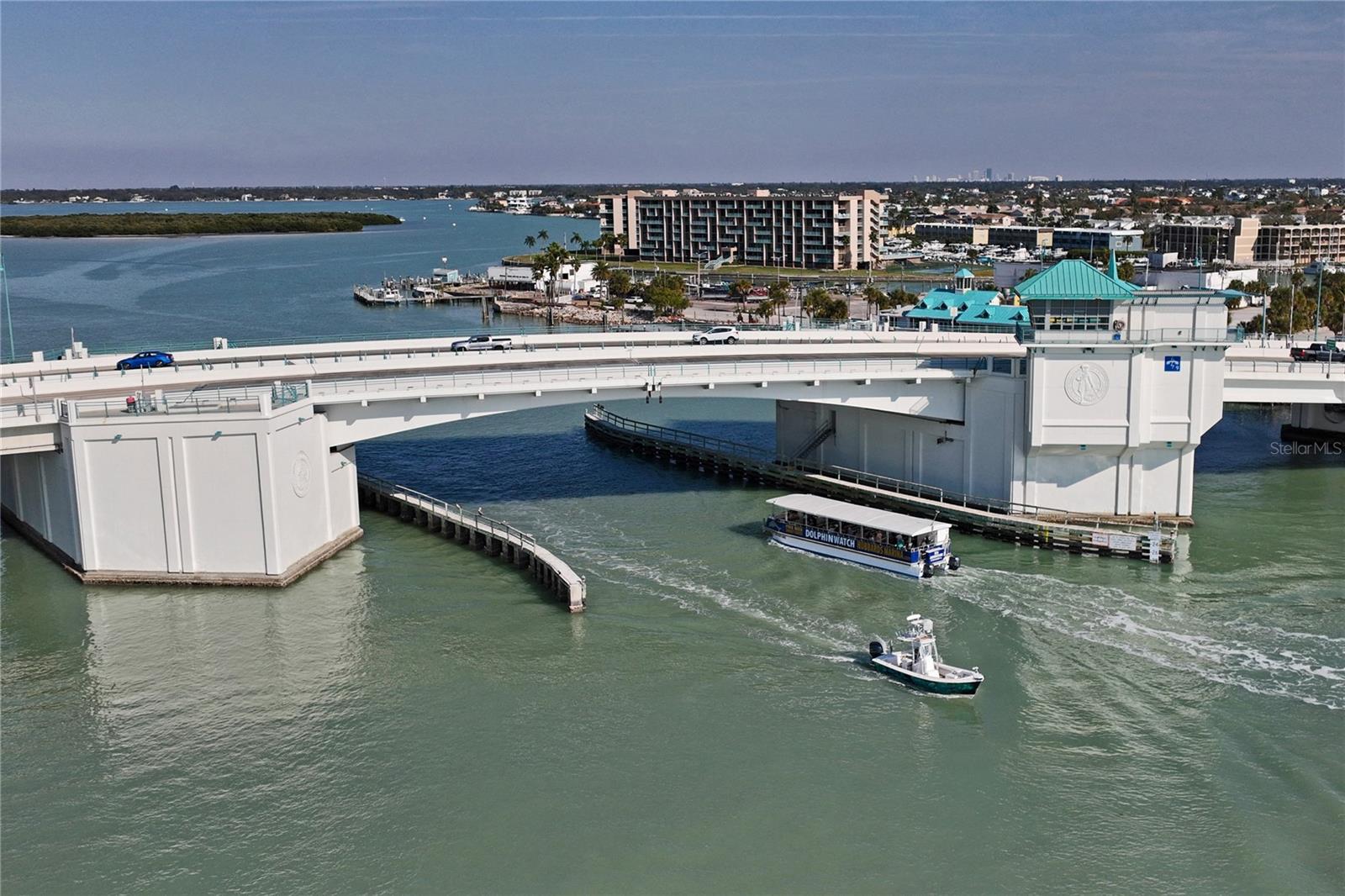 KEY CAPRI CONDO - Residential