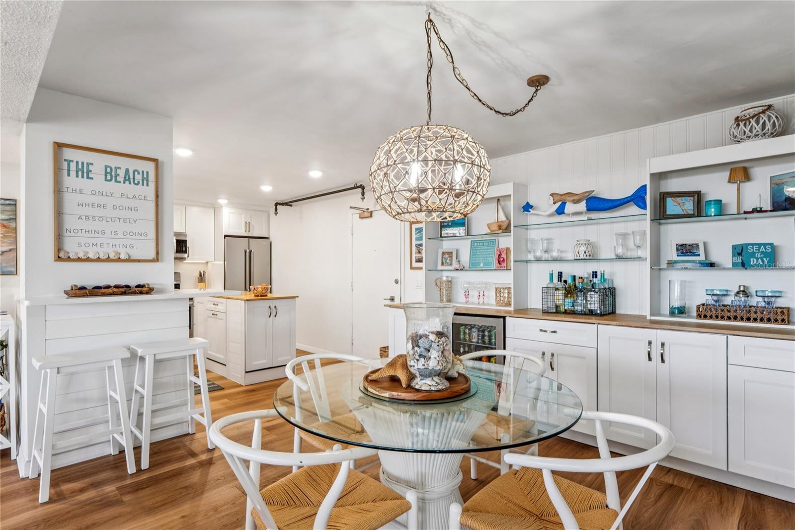 KEY CAPRI CONDO - Residential