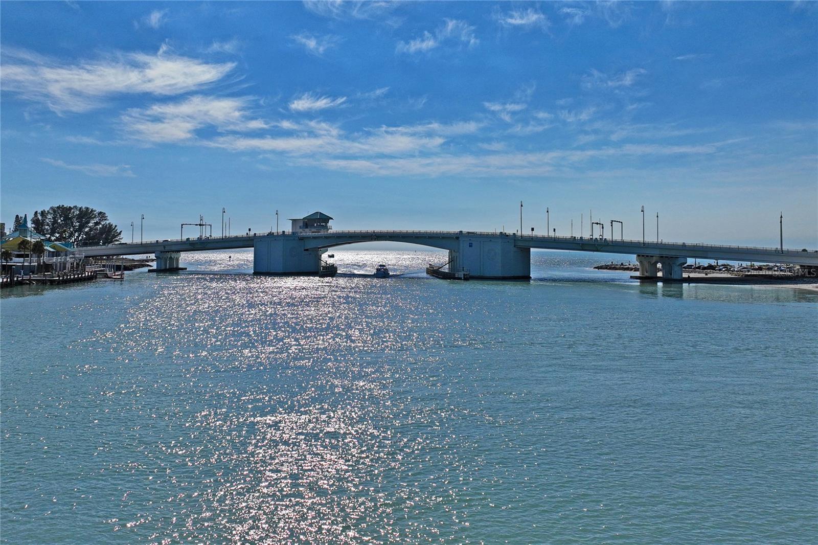 KEY CAPRI CONDO - Residential