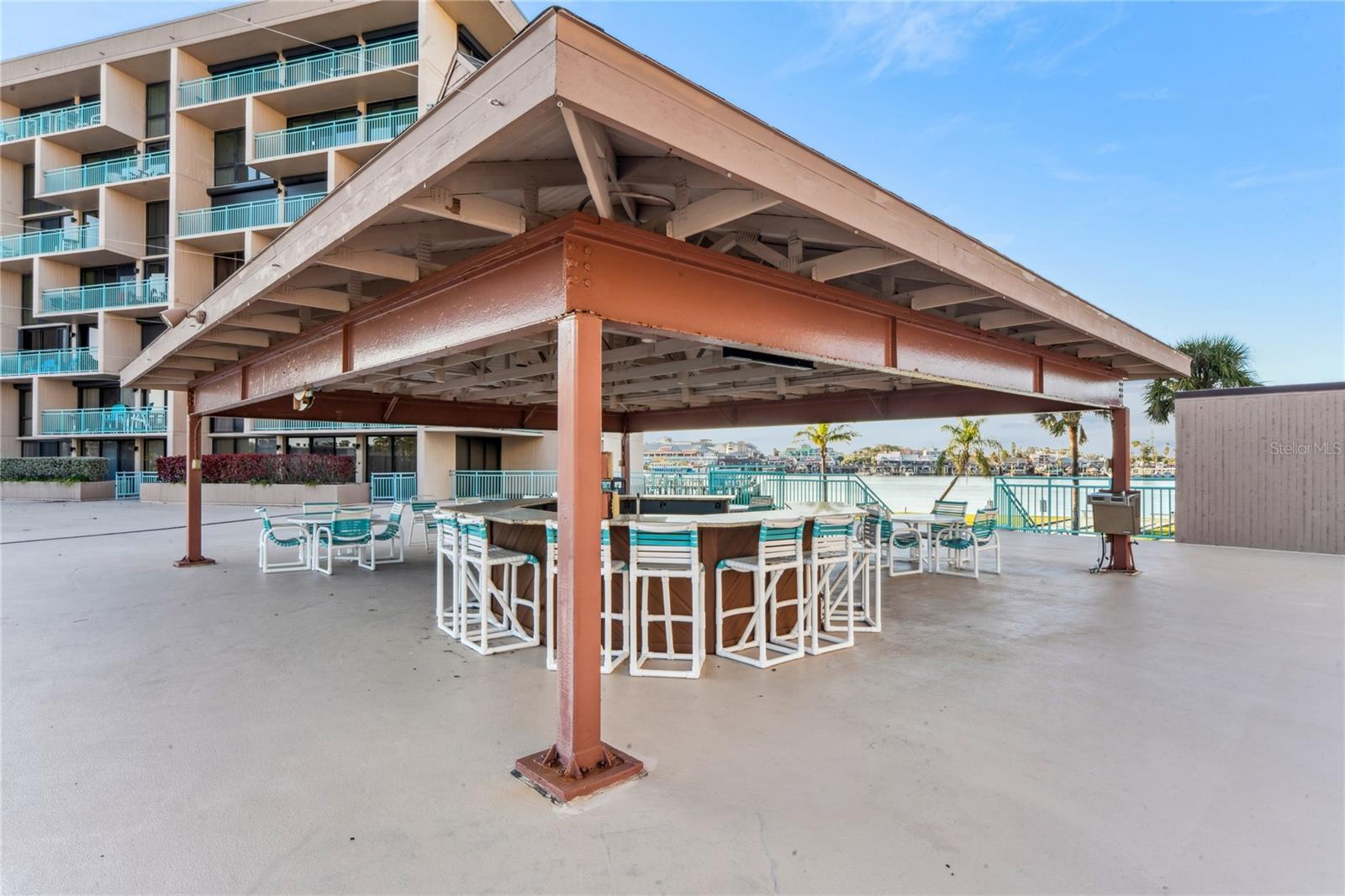 KEY CAPRI CONDO - Residential