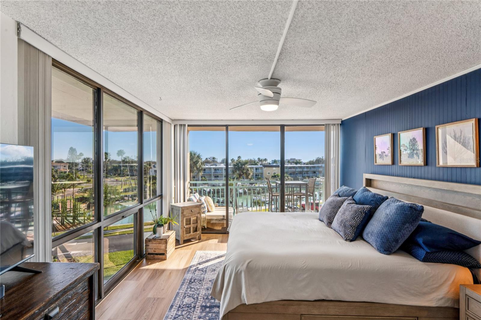 KEY CAPRI CONDO - Residential