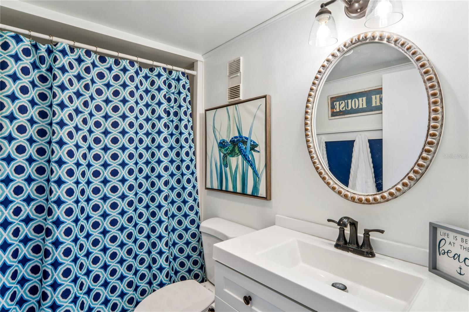 KEY CAPRI CONDO - Residential