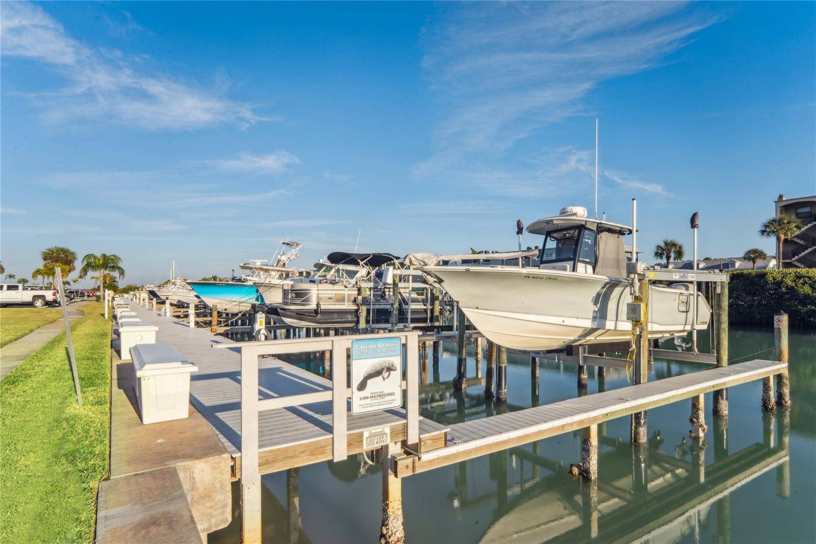 KEY CAPRI CONDO - Residential