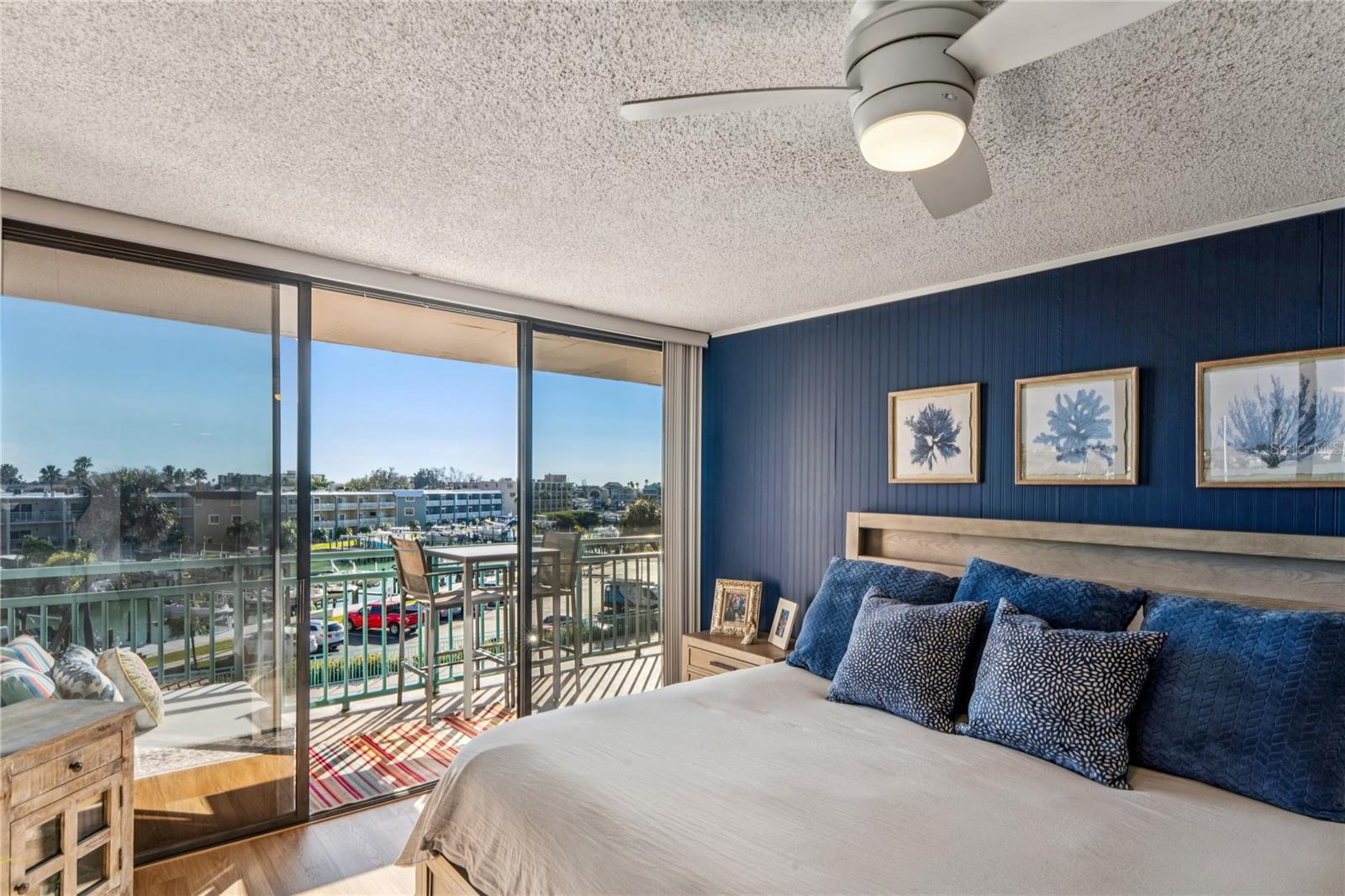 KEY CAPRI CONDO - Residential