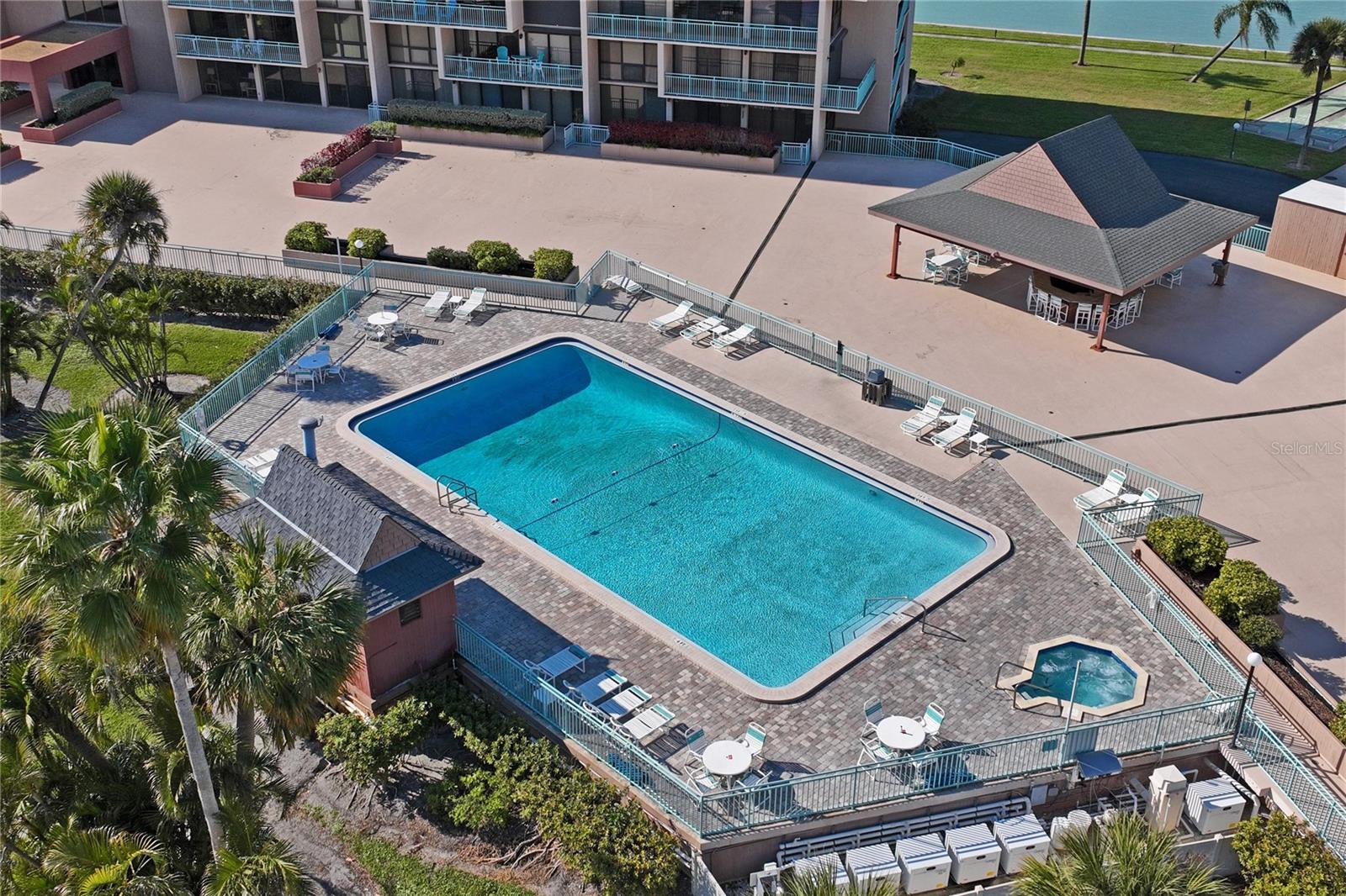 KEY CAPRI CONDO - Residential