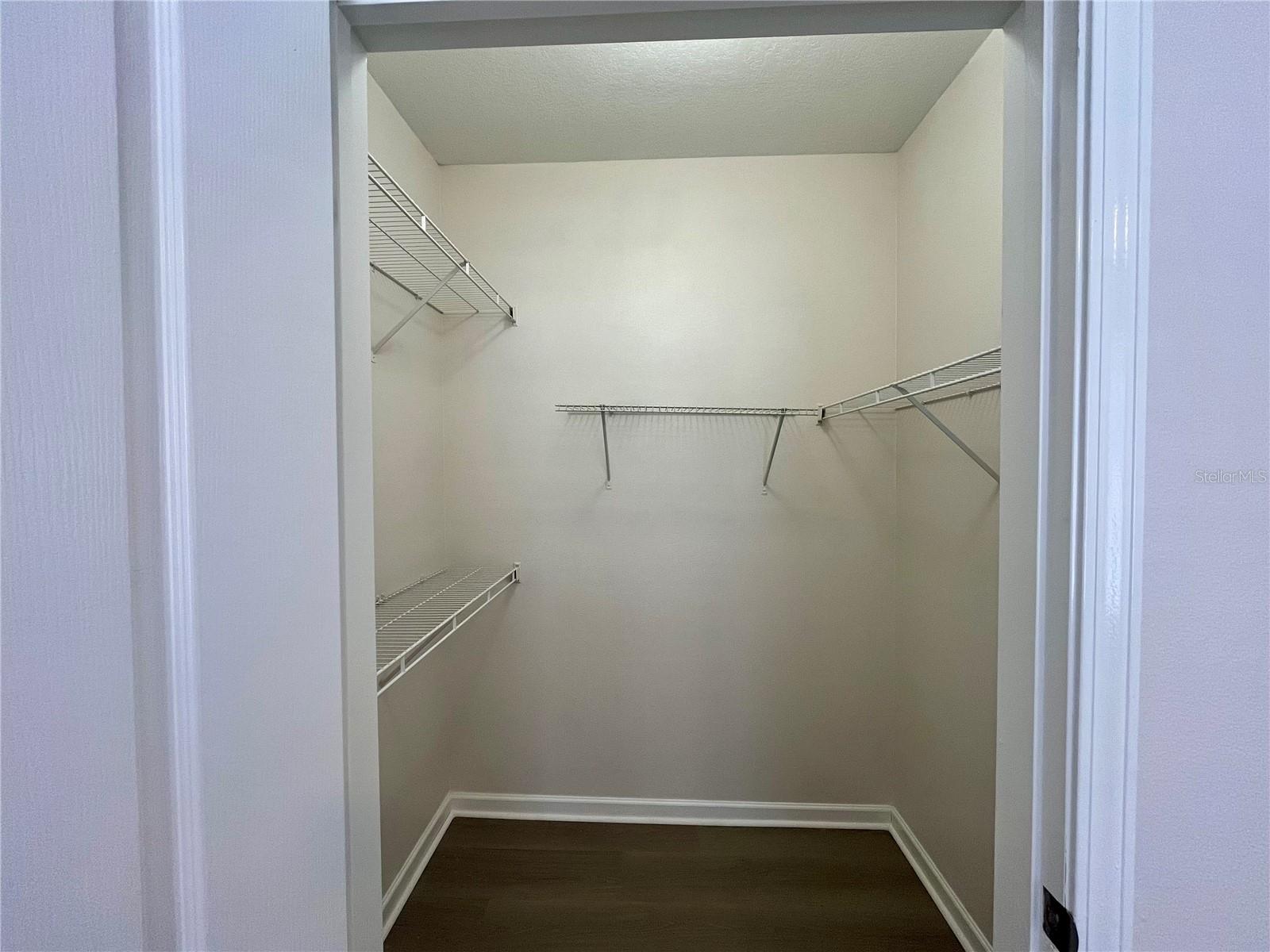 THE VILLAS CONDO - Residential Lease