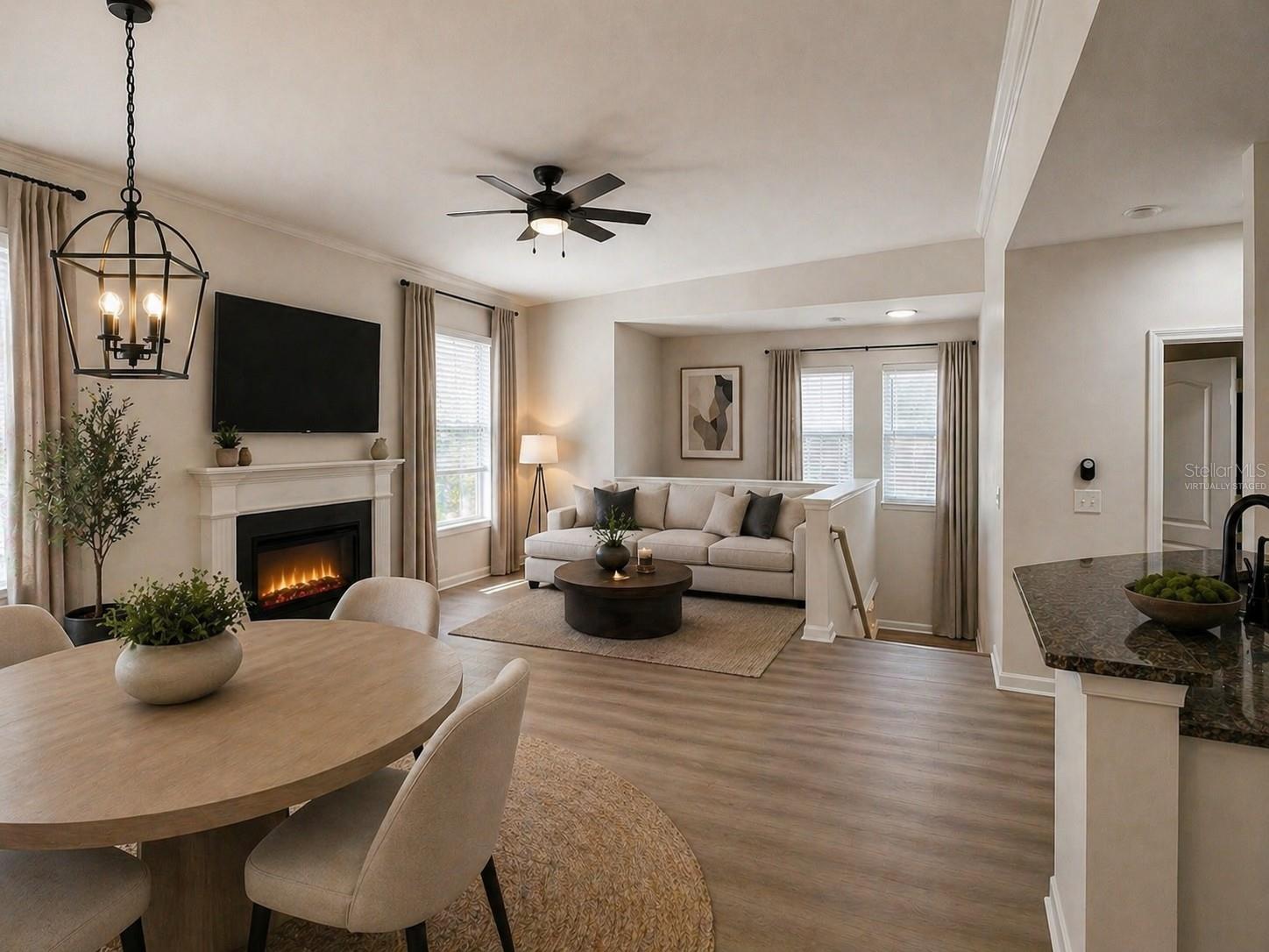 THE VILLAS CONDO - Residential Lease