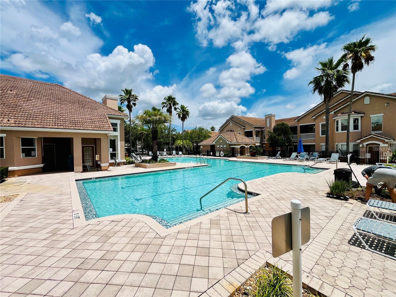 THE VILLAS CONDO - Residential Lease