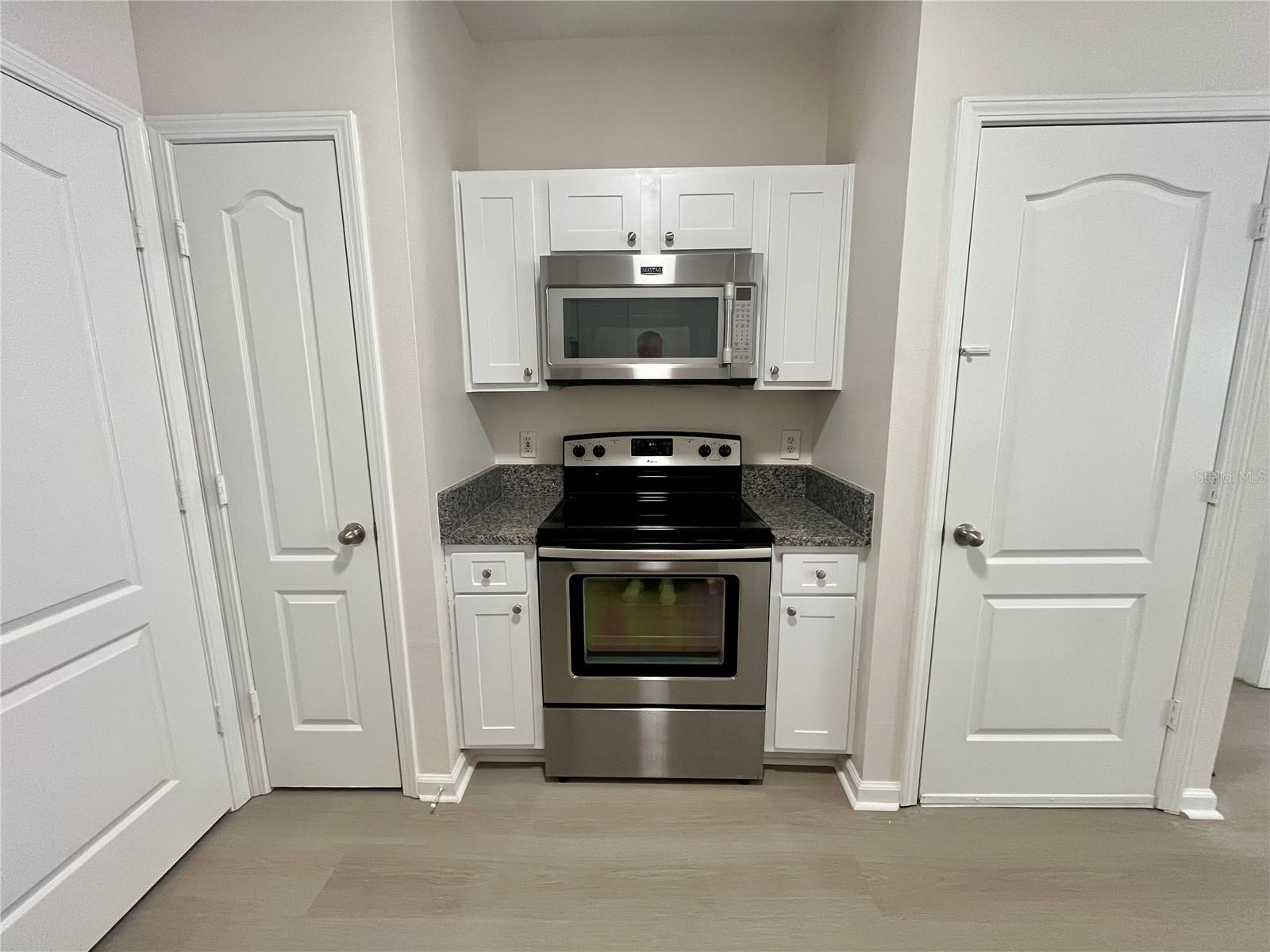 THE VILLAS CONDO - Residential Lease