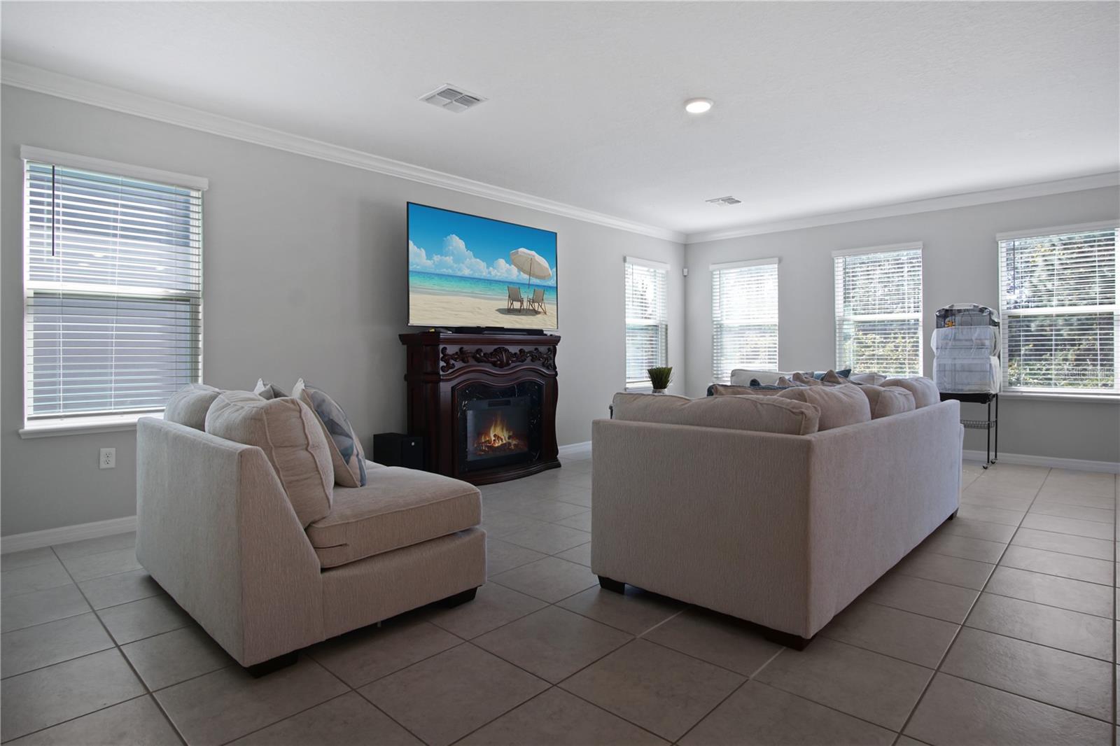 SOLTERRA PH 2C-2 - Residential Lease