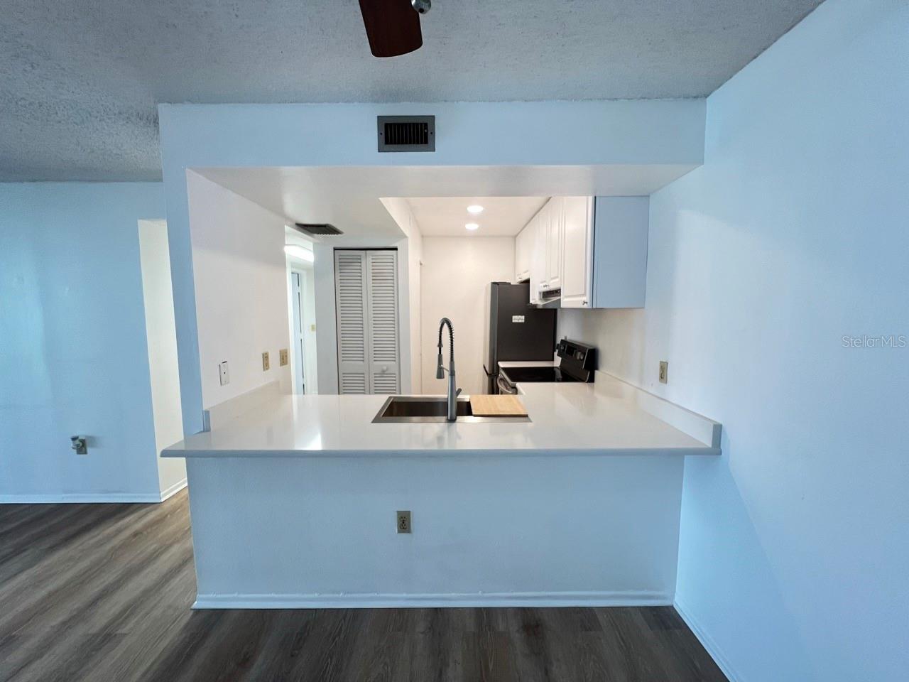 3231 BENEVA ROAD 103