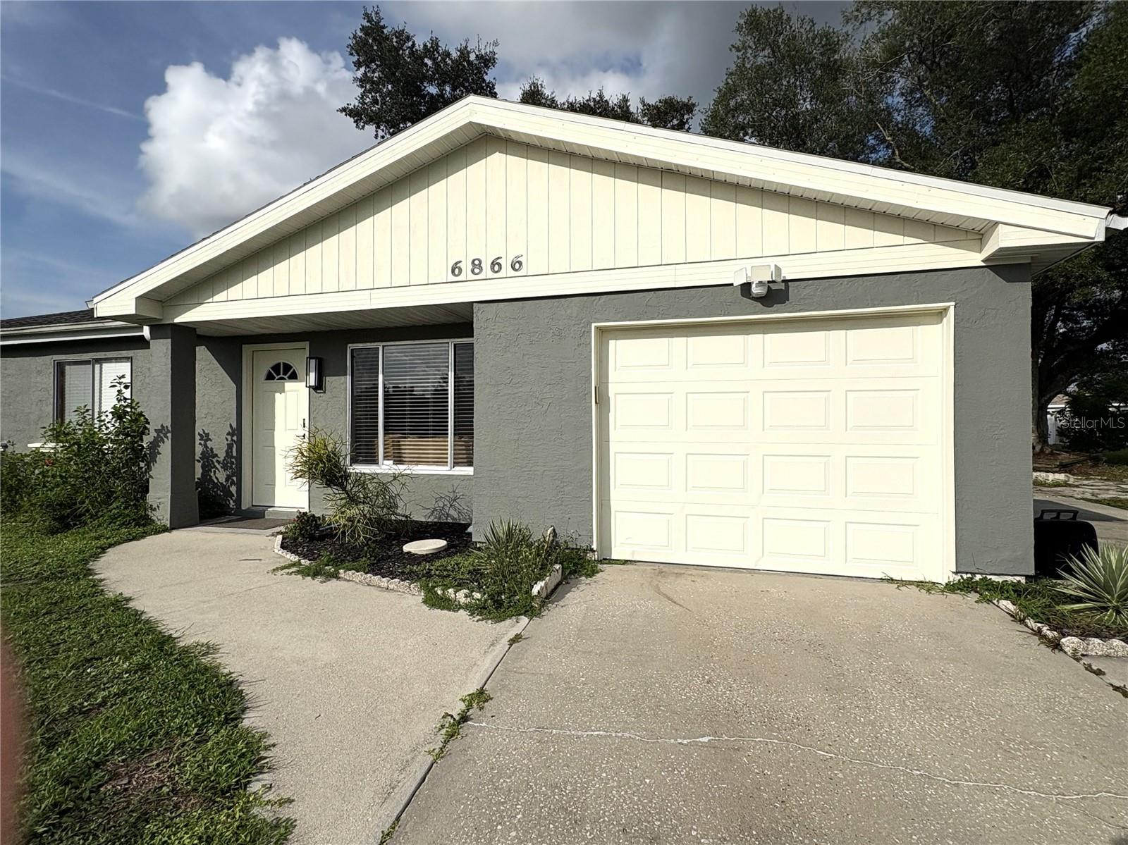6866 KAPPA PLACE, NORTH PORT, FL, 34287 1 6866 KAPPA PLACE
