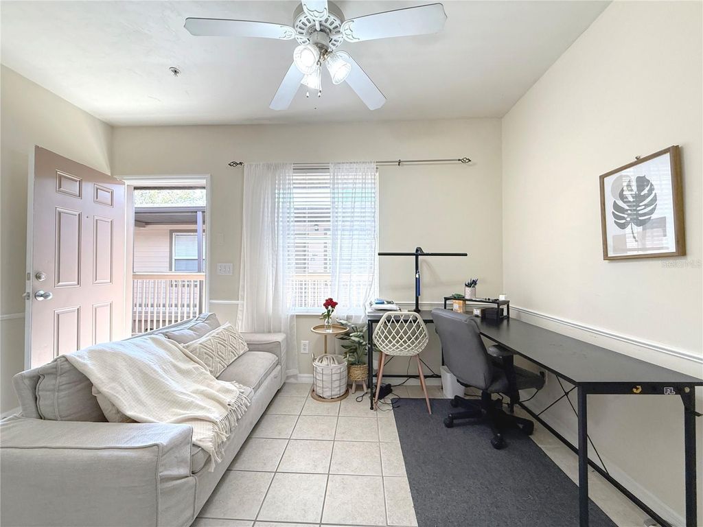 Photo of 1220 SW 1st Avenue #303, Gainesville, FL 32601 (MLS # OM719641)