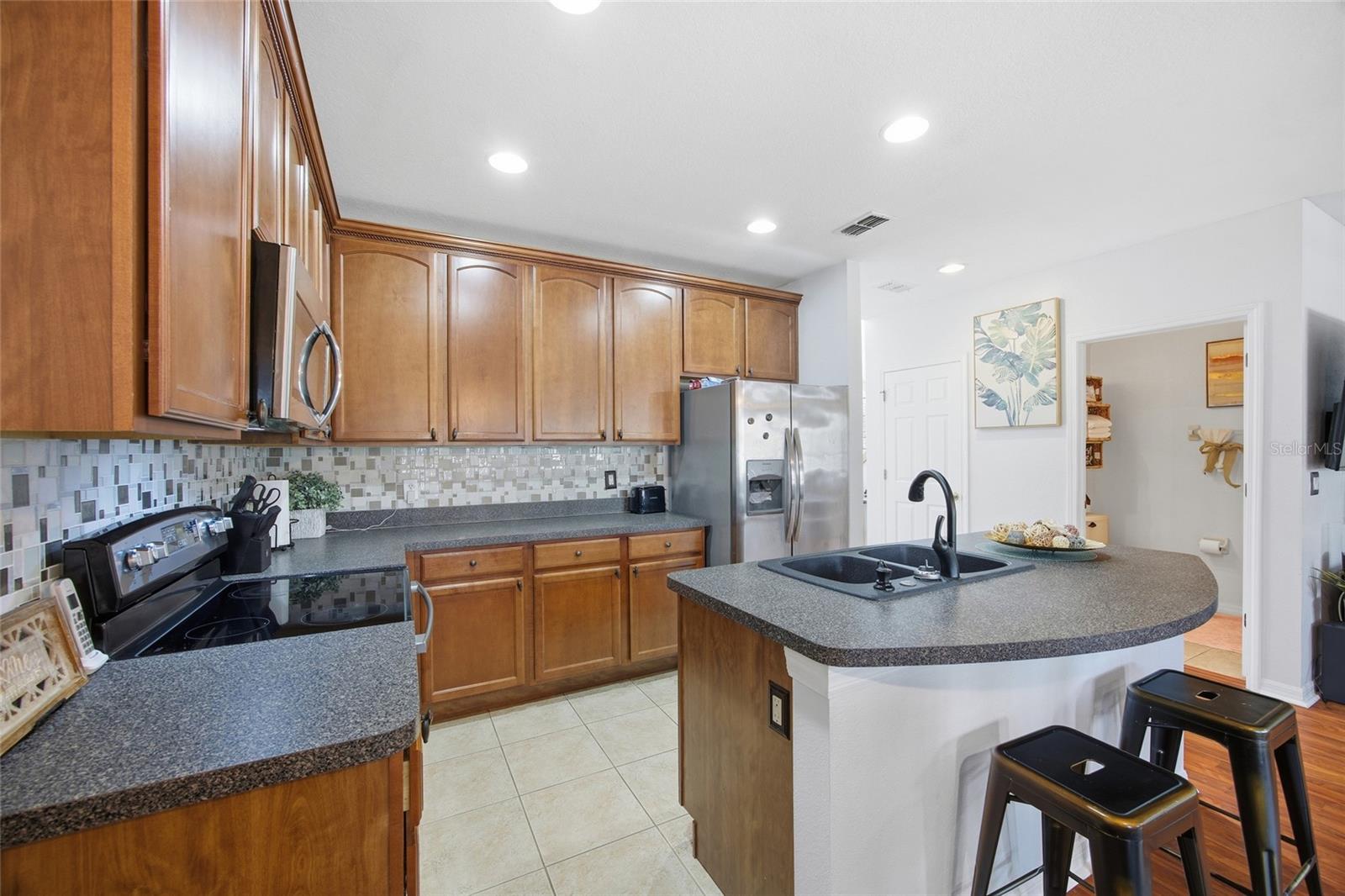 MEADOW POINTE - Residential