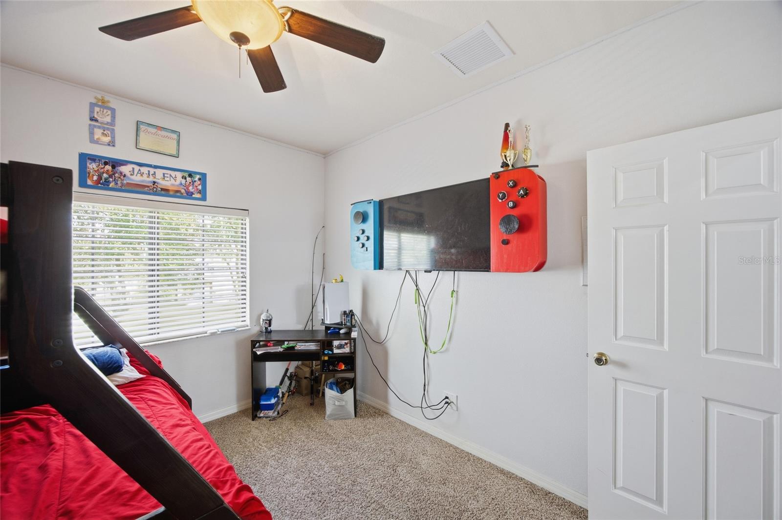 MEADOW POINTE - Residential