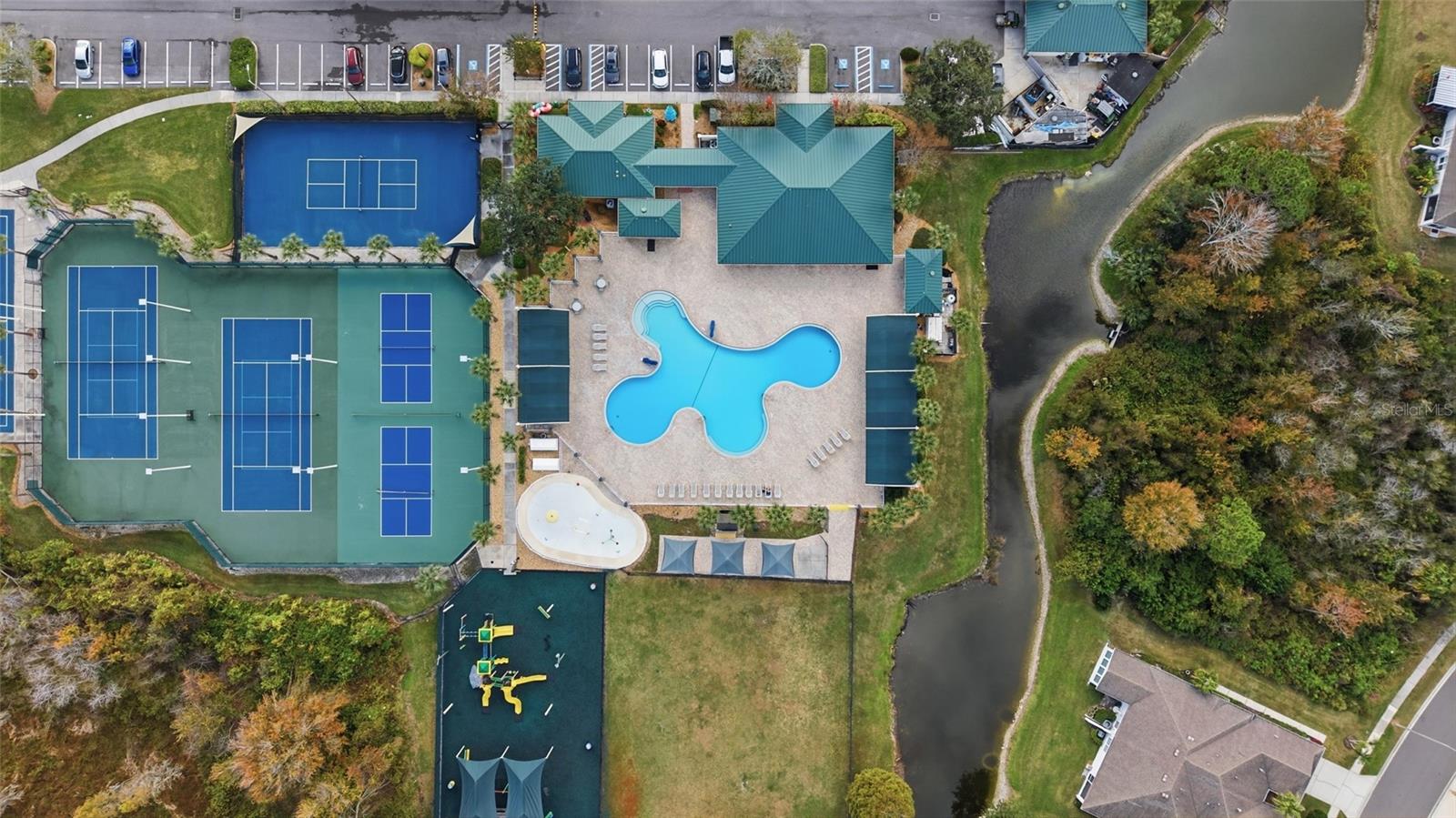 MEADOW POINTE - Residential