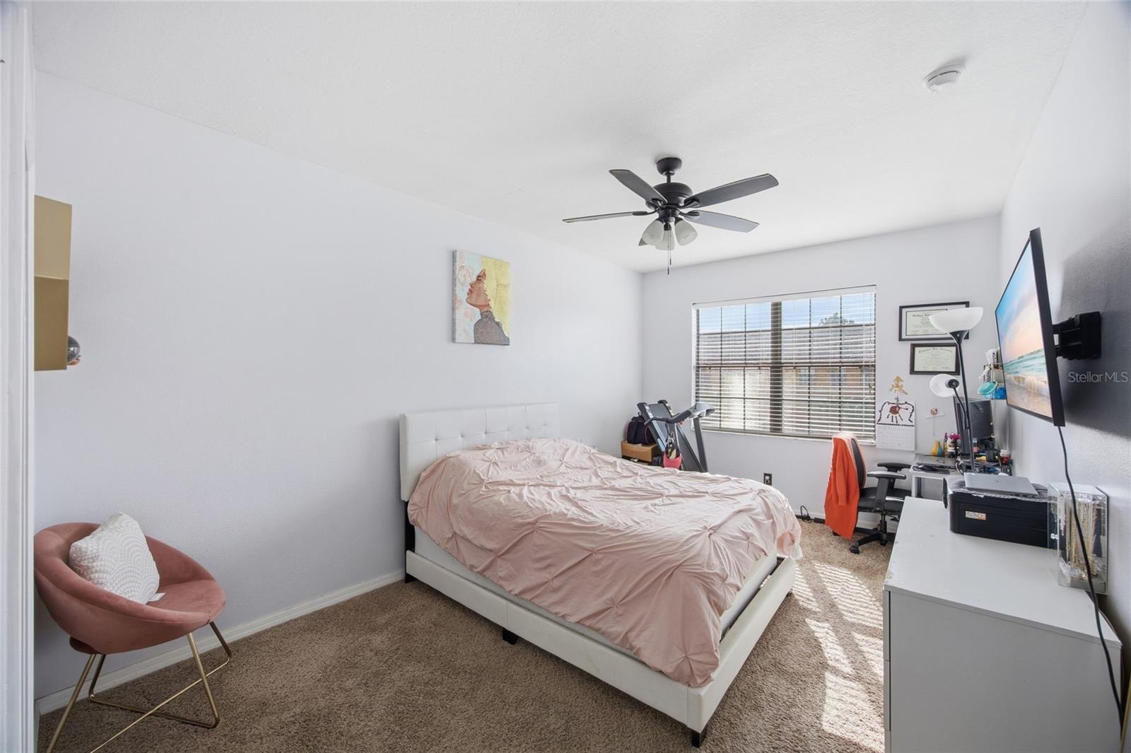 MEADOW POINTE - Residential