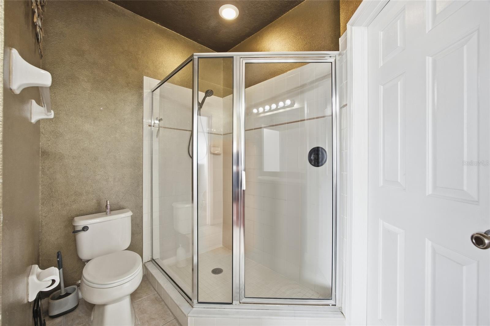 MEADOW POINTE - Residential