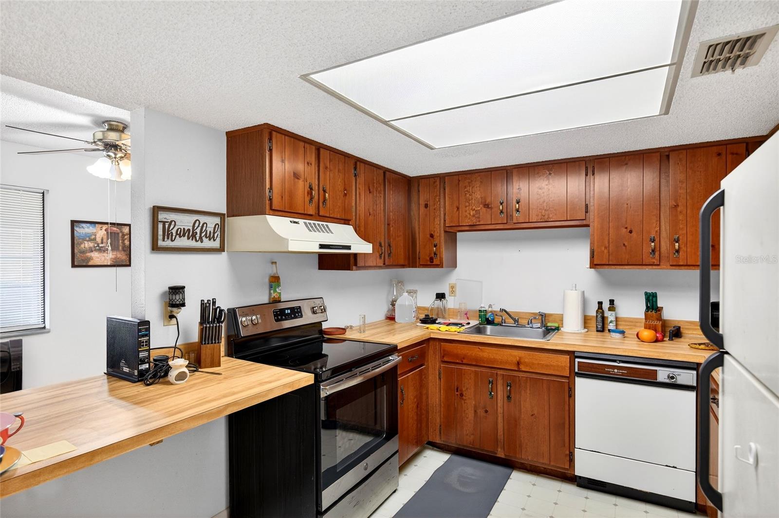 FAIRWAYS/SILVER SPGS SHORES CO - Residential