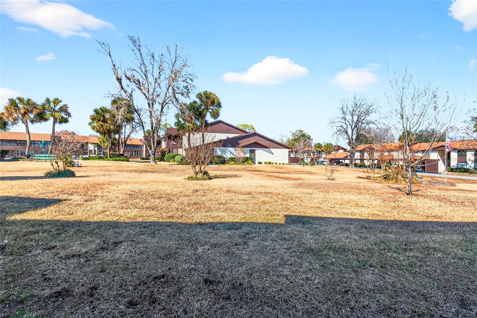FAIRWAYS/SILVER SPGS SHORES CO - Residential