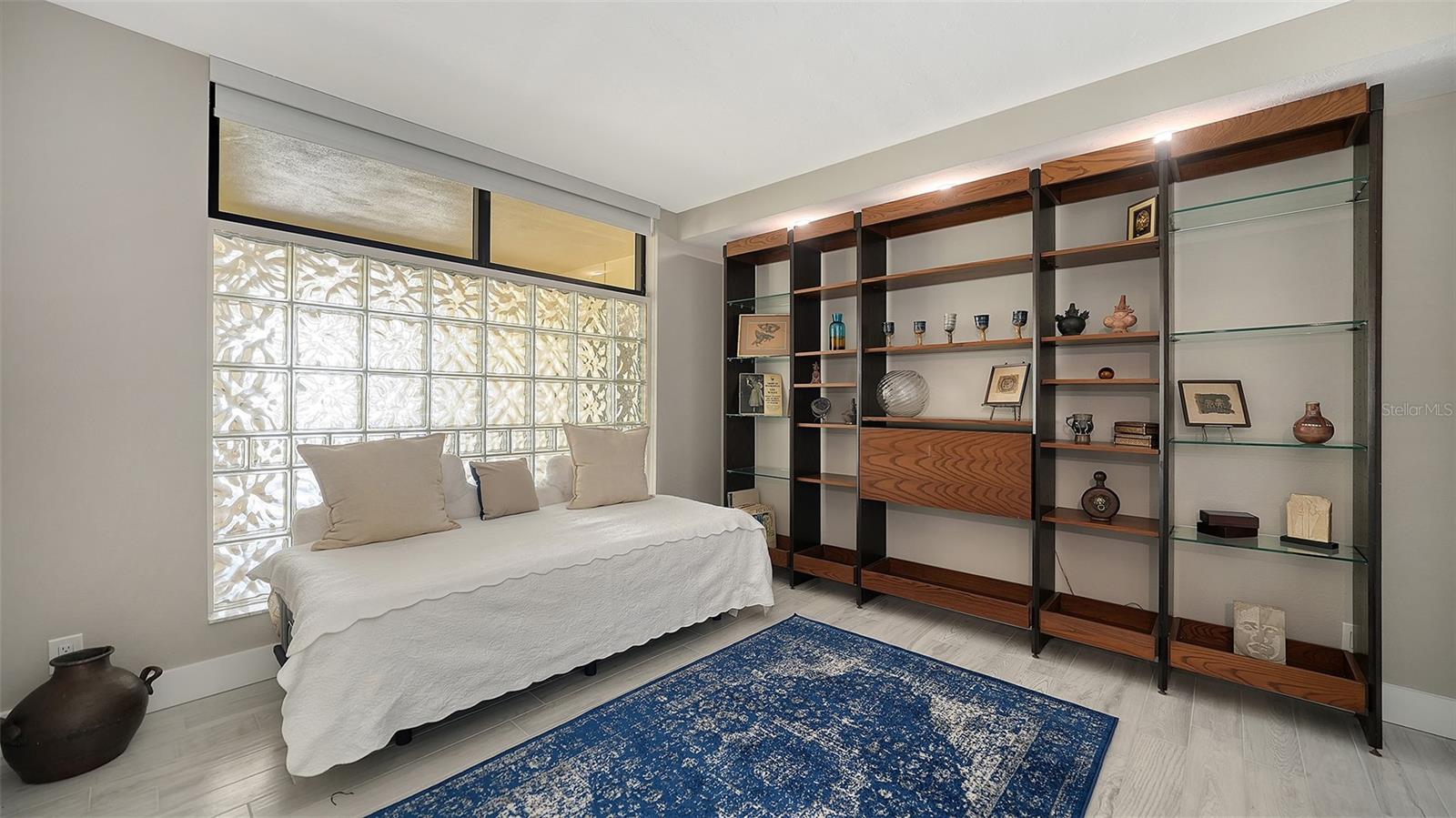 FAIRWAY BAY 3 - Residential