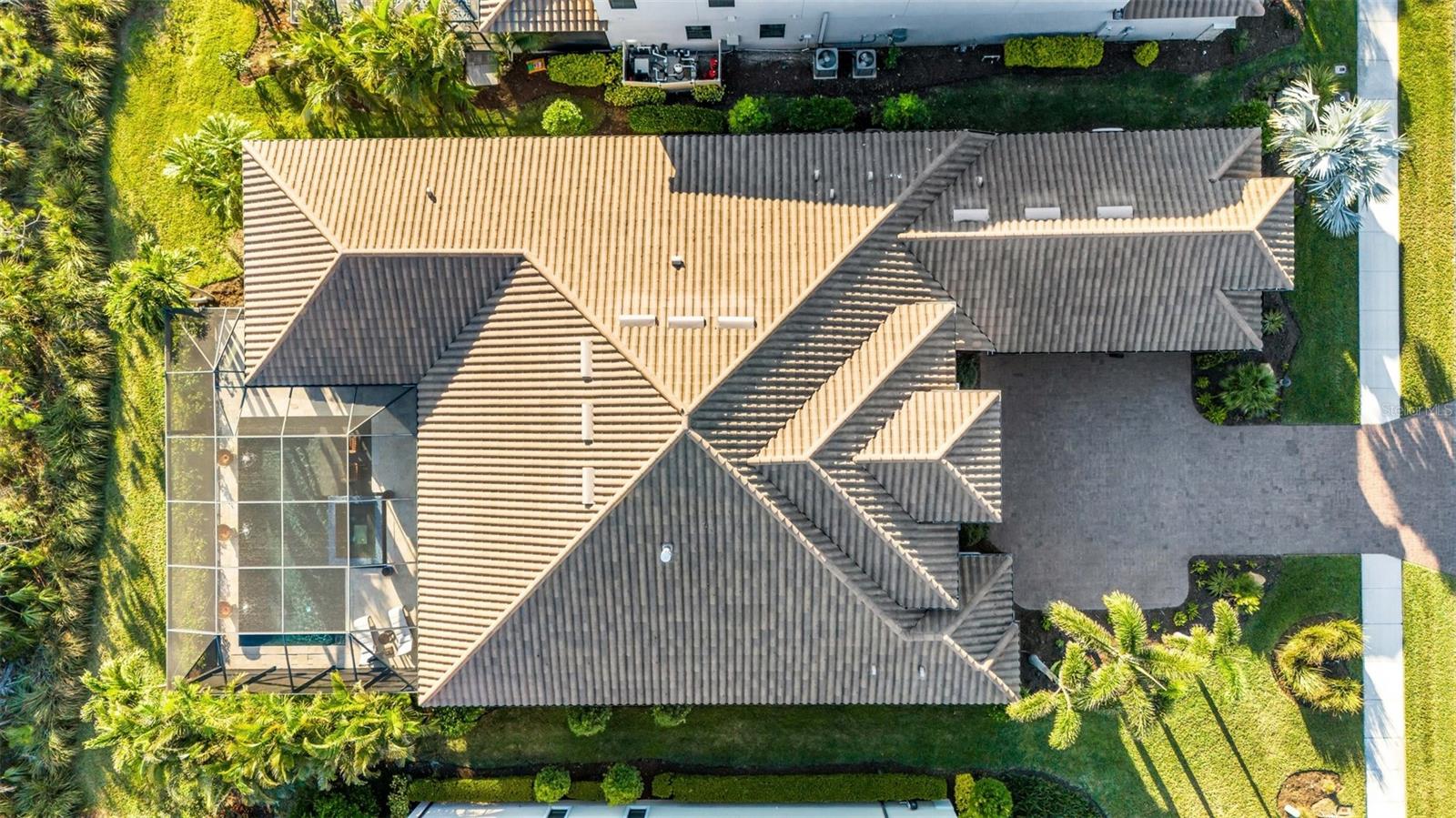 LEGACY ESTATES ON PALMER RANCH - Residential