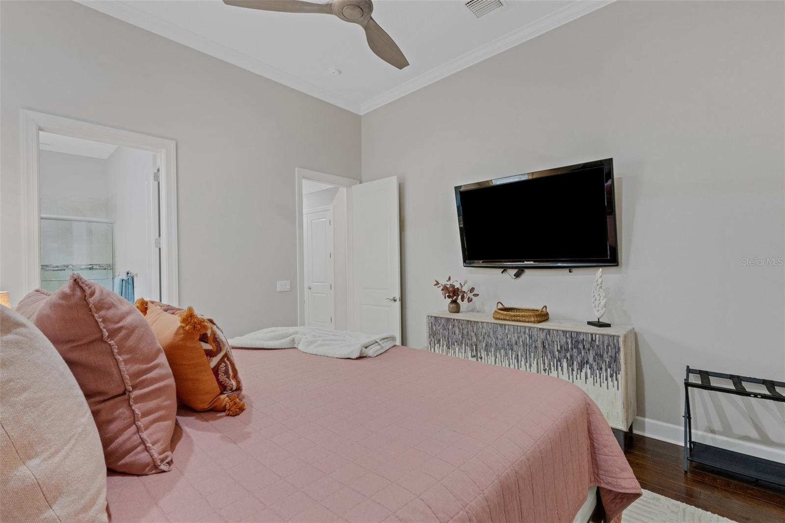 LEGACY ESTATES ON PALMER RANCH - Residential