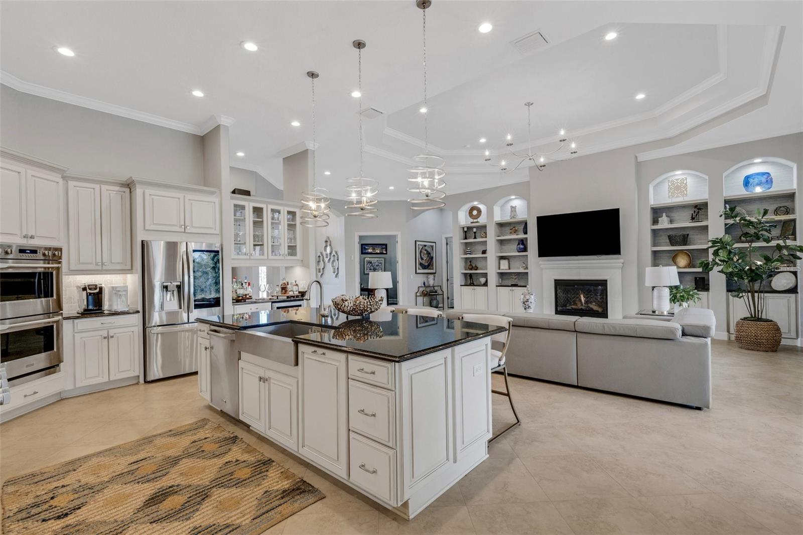 LEGACY ESTATES ON PALMER RANCH - Residential