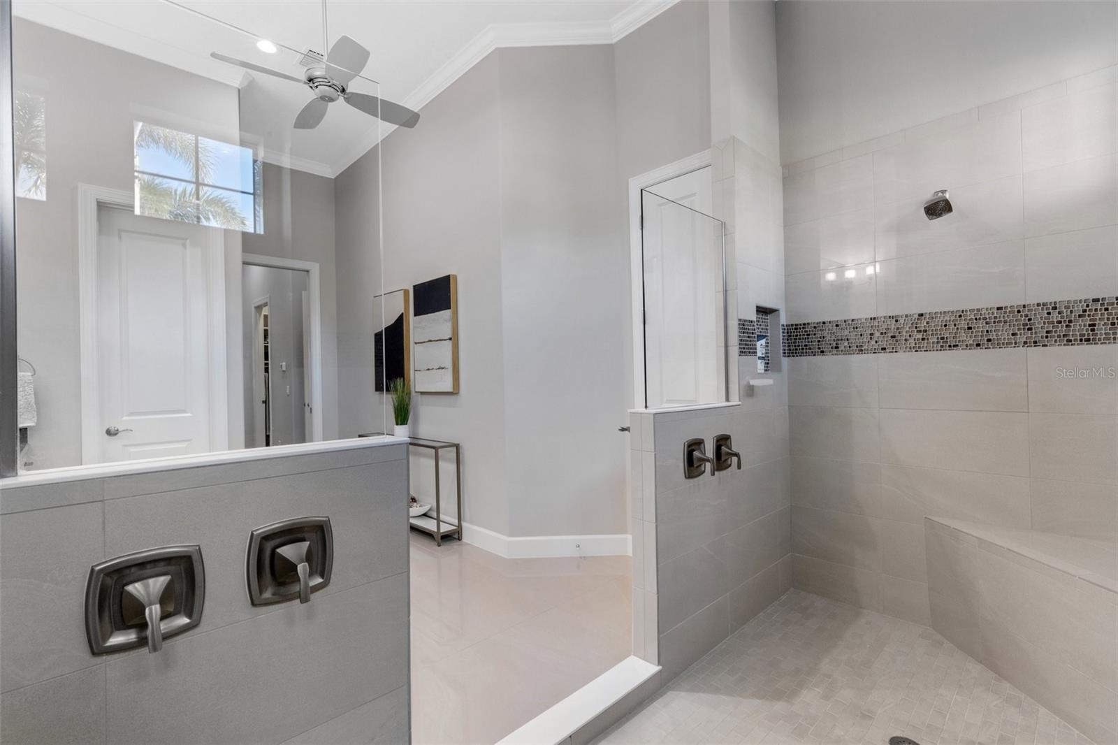 LEGACY ESTATES ON PALMER RANCH - Residential