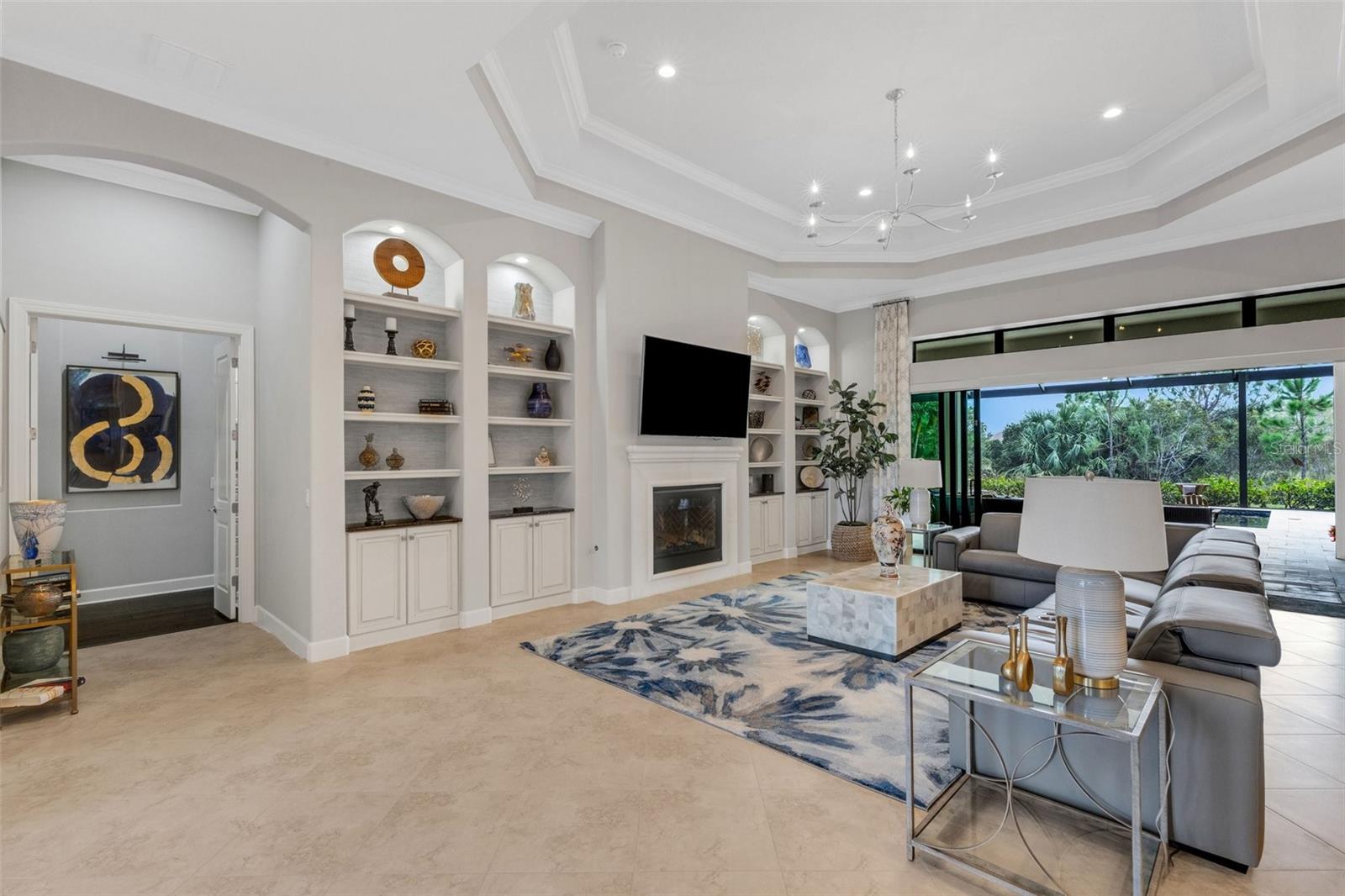 LEGACY ESTATES ON PALMER RANCH - Residential