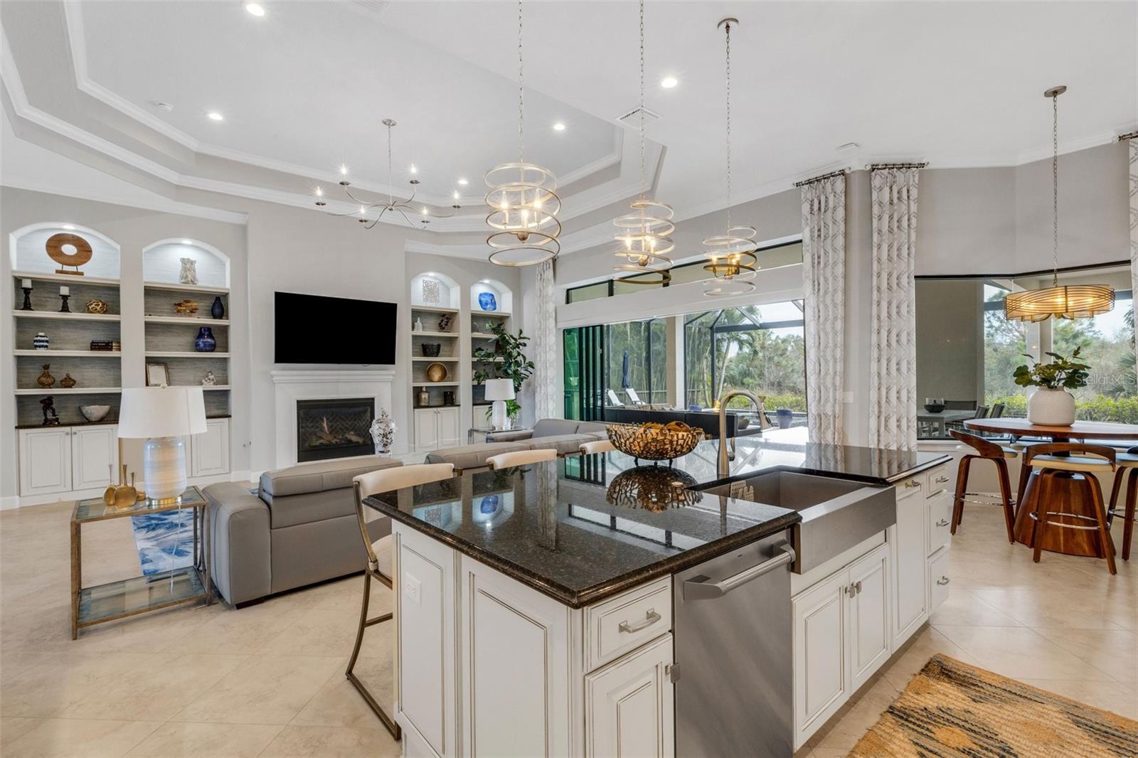 LEGACY ESTATES ON PALMER RANCH - Residential