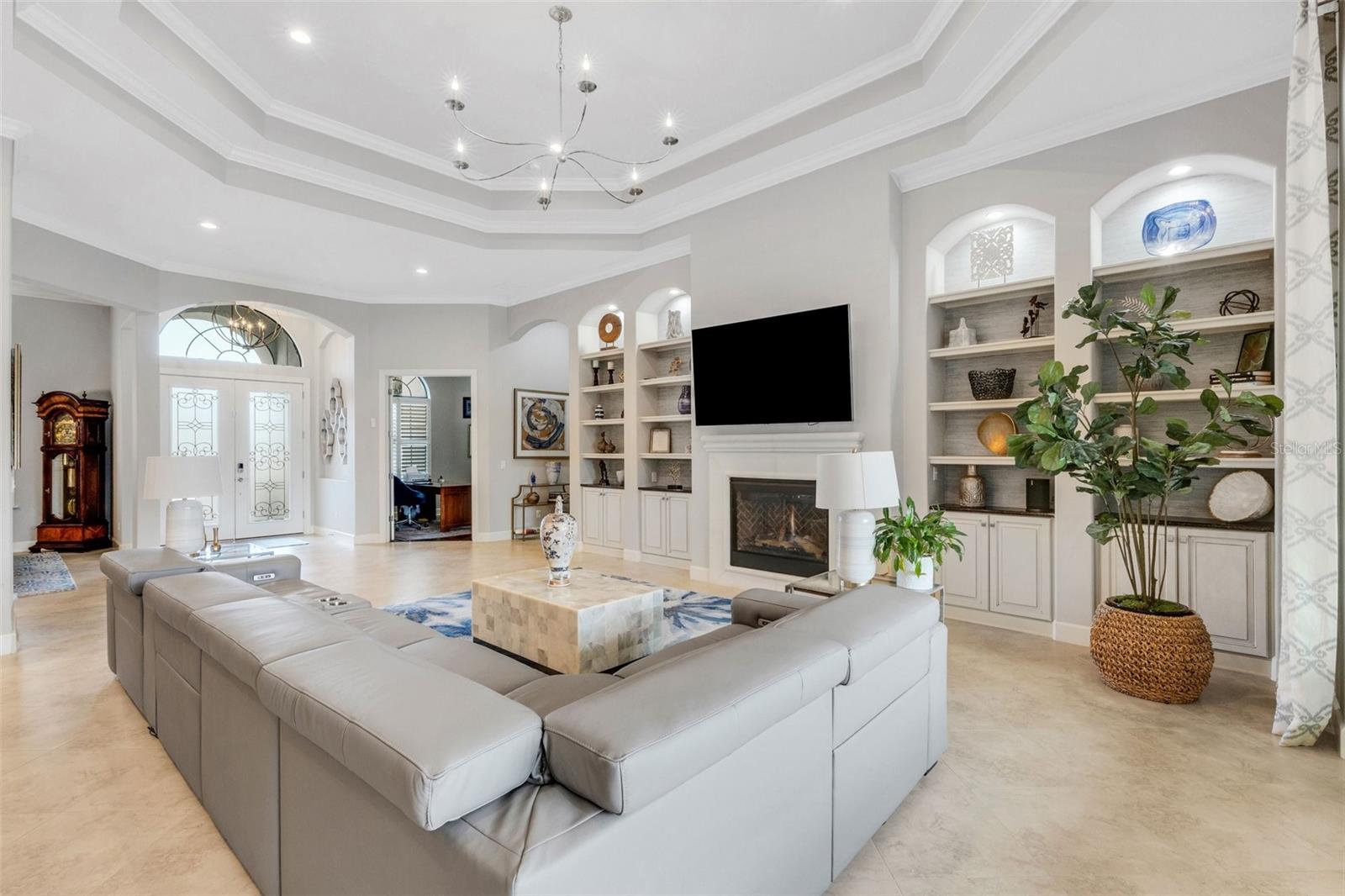 LEGACY ESTATES ON PALMER RANCH - Residential