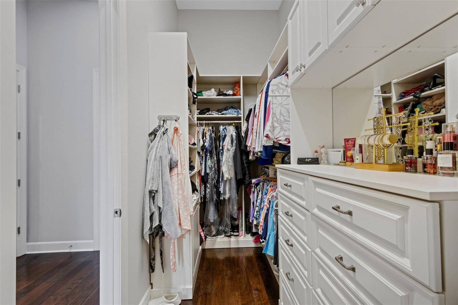 LEGACY ESTATES ON PALMER RANCH - Residential