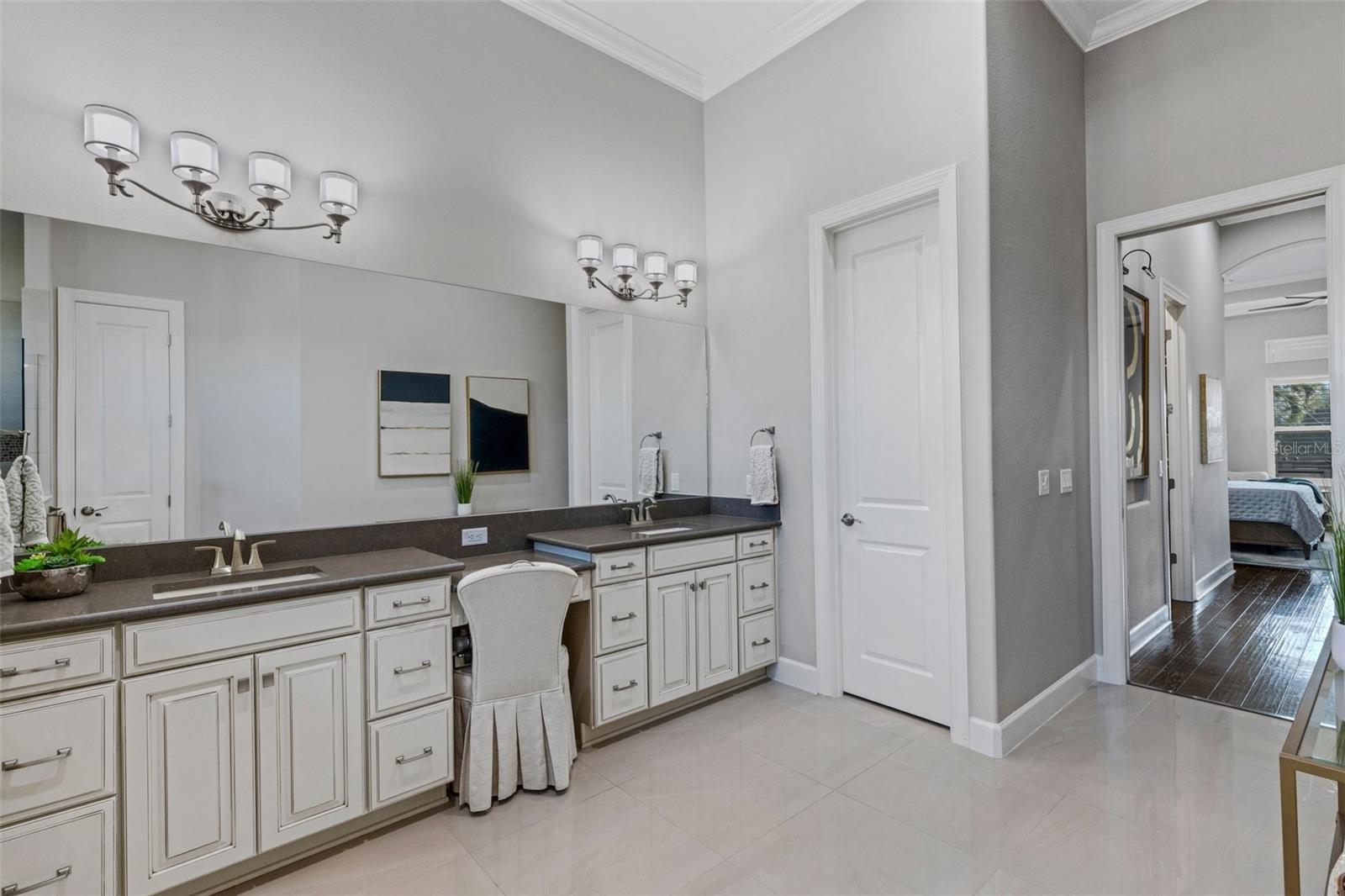 LEGACY ESTATES ON PALMER RANCH - Residential