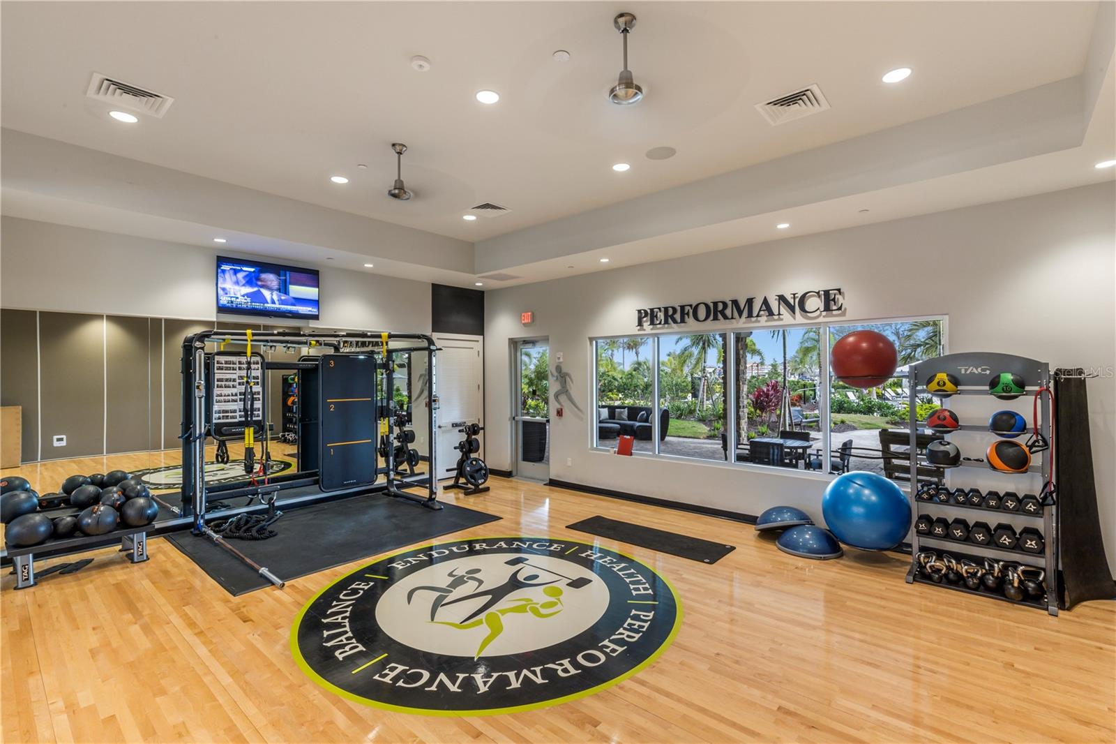 LEGACY ESTATES ON PALMER RANCH - Residential