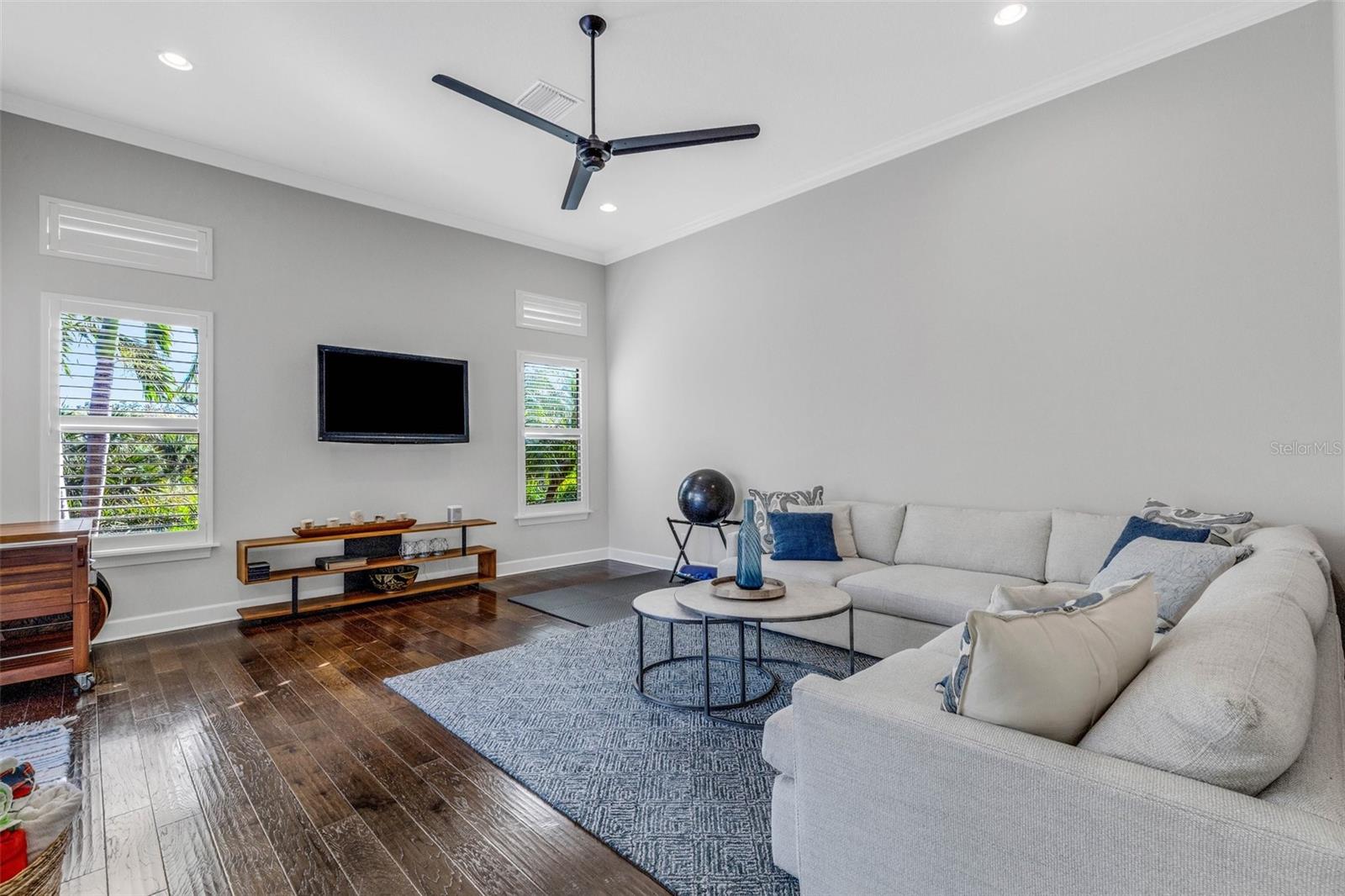 LEGACY ESTATES ON PALMER RANCH - Residential