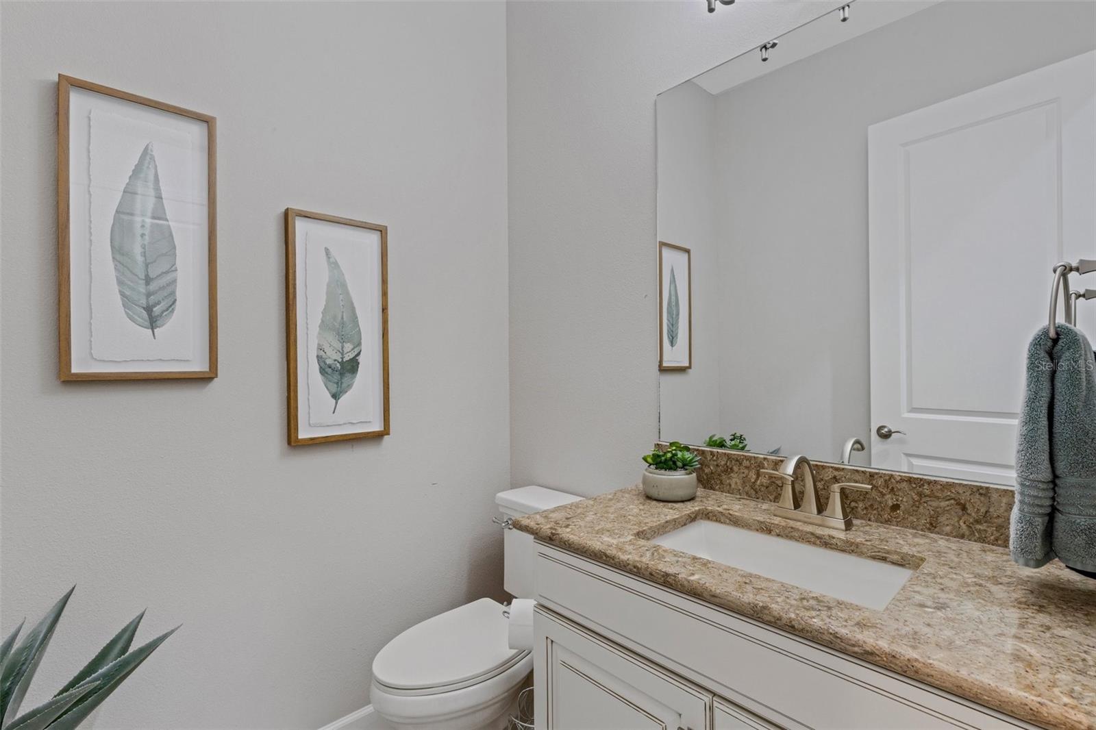 LEGACY ESTATES ON PALMER RANCH - Residential