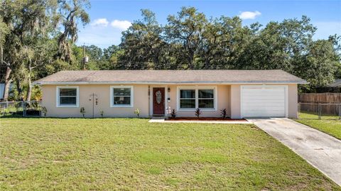 A home in LAKELAND