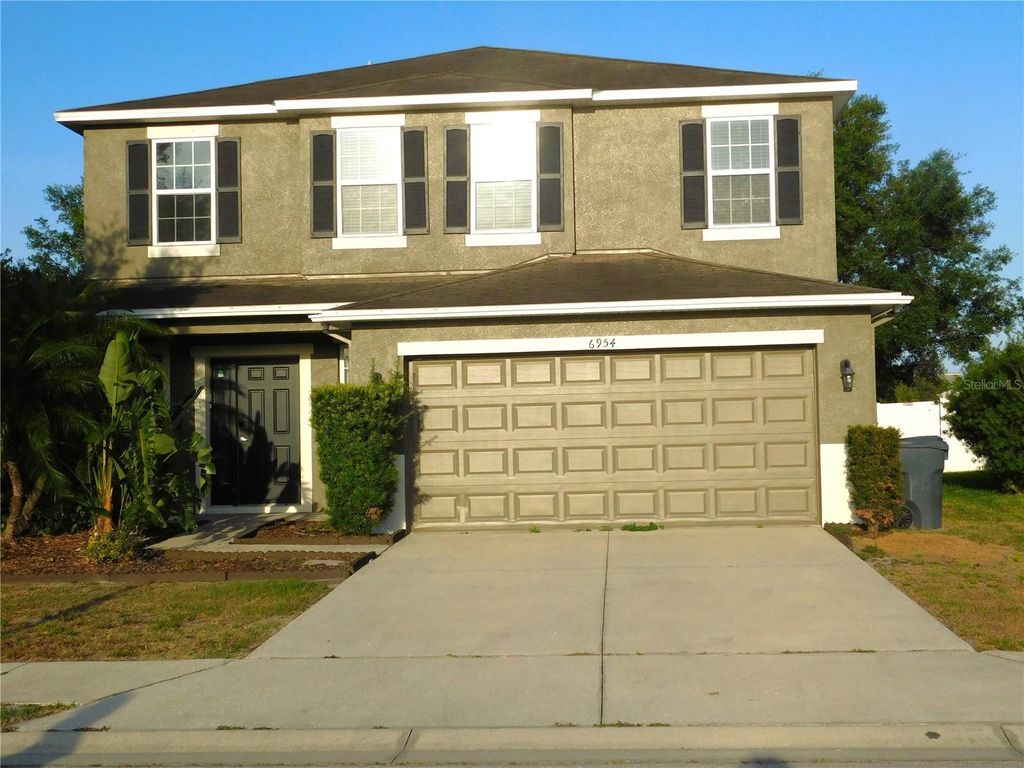 Photo of 6954 Glenbrook Drive, Lakeland, FL 33811 (MLS # TB8381228)