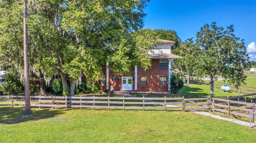 Great location, 27.74 acres on the corner of Hickory Tree Road and Pine Tree Road. High and dry. Perfect for development.